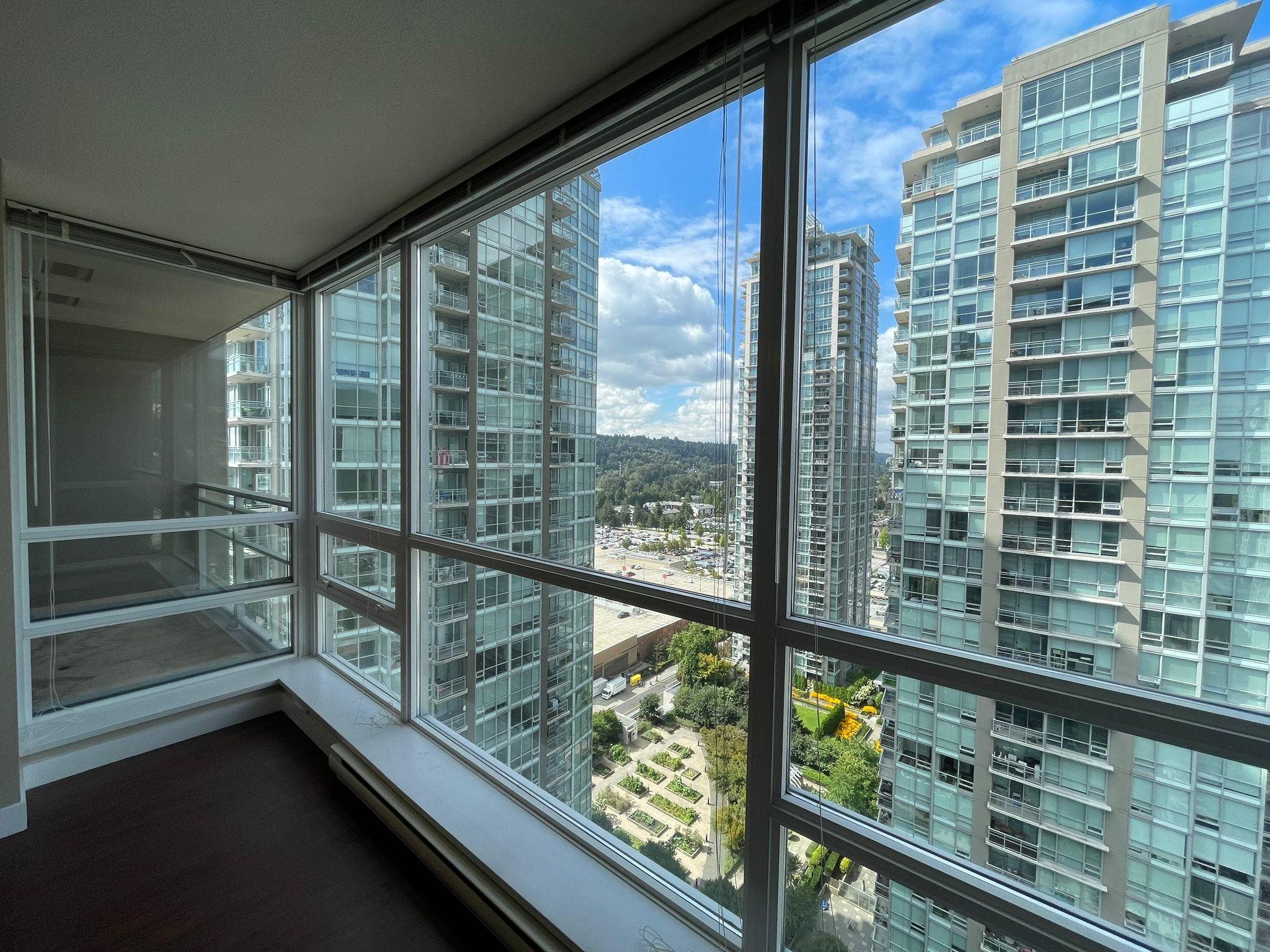 2607 2978 GLEN DRIVE, R3124019, BC,