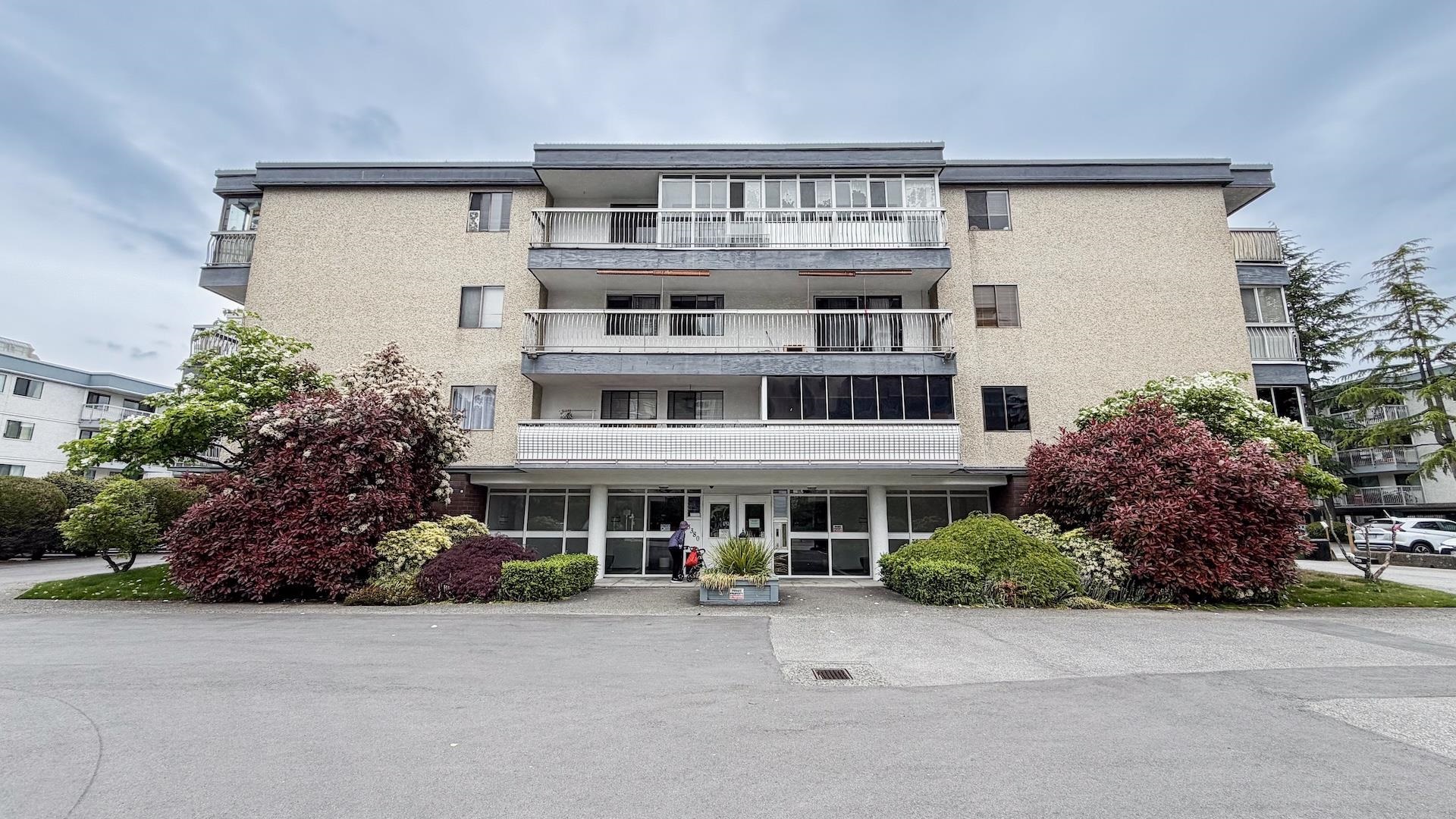 102 6380 BUSWELL STREET, R3124142, BC,