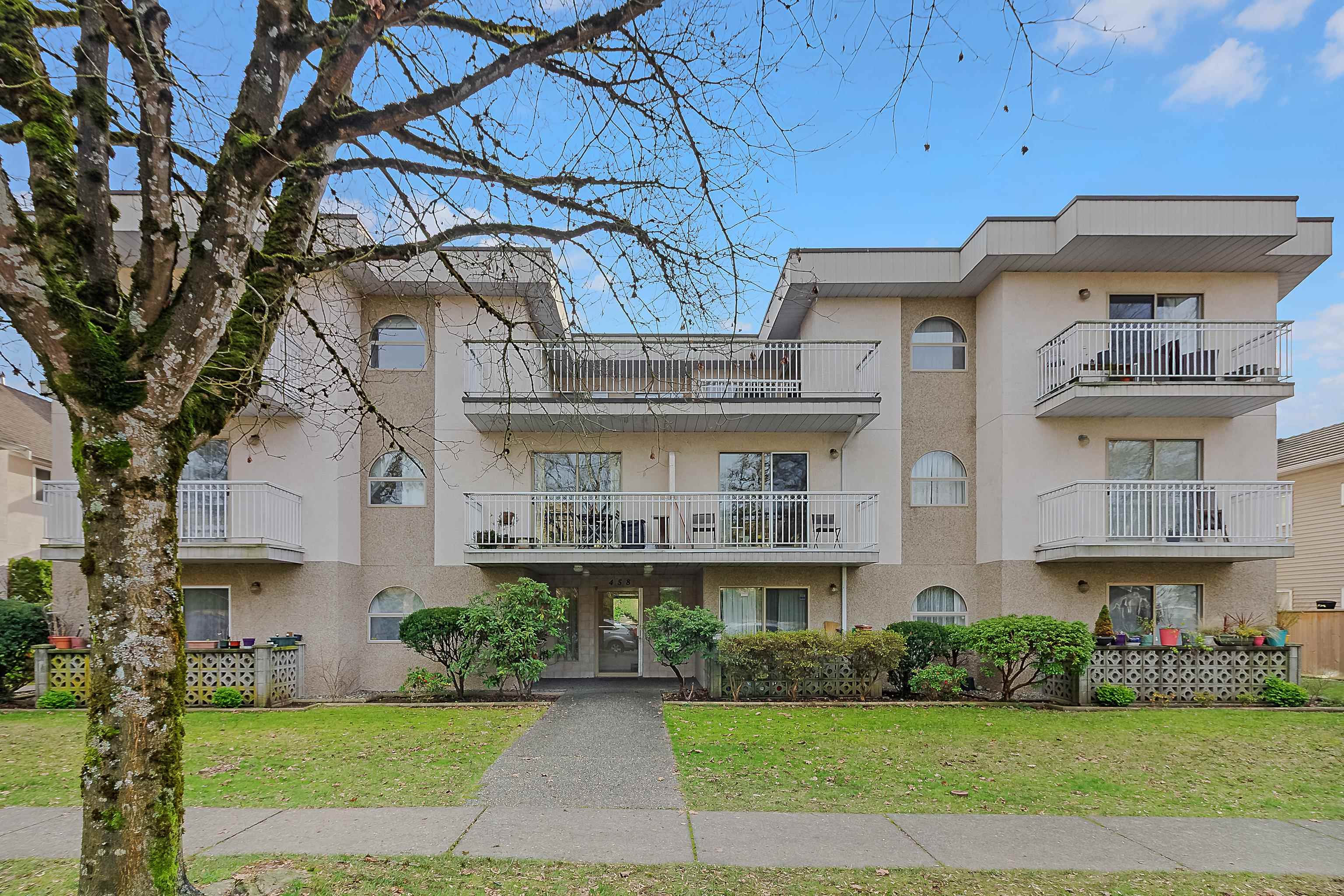 303 458 44TH AVENUE, R3124188, BC,