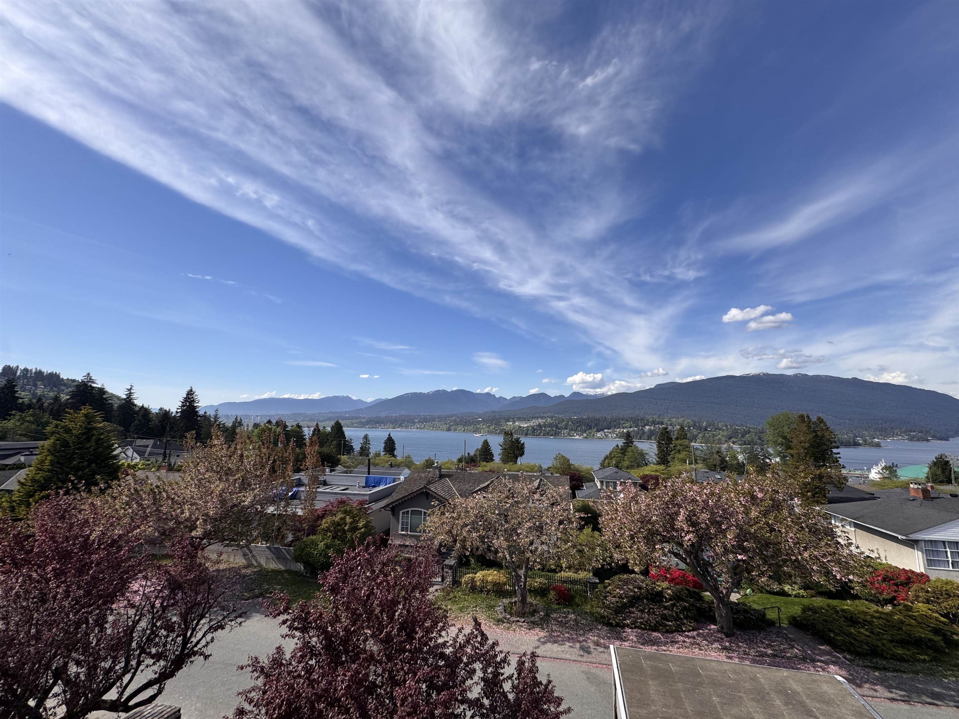 3 7046 SIERRA DRIVE, R3124286, BC,