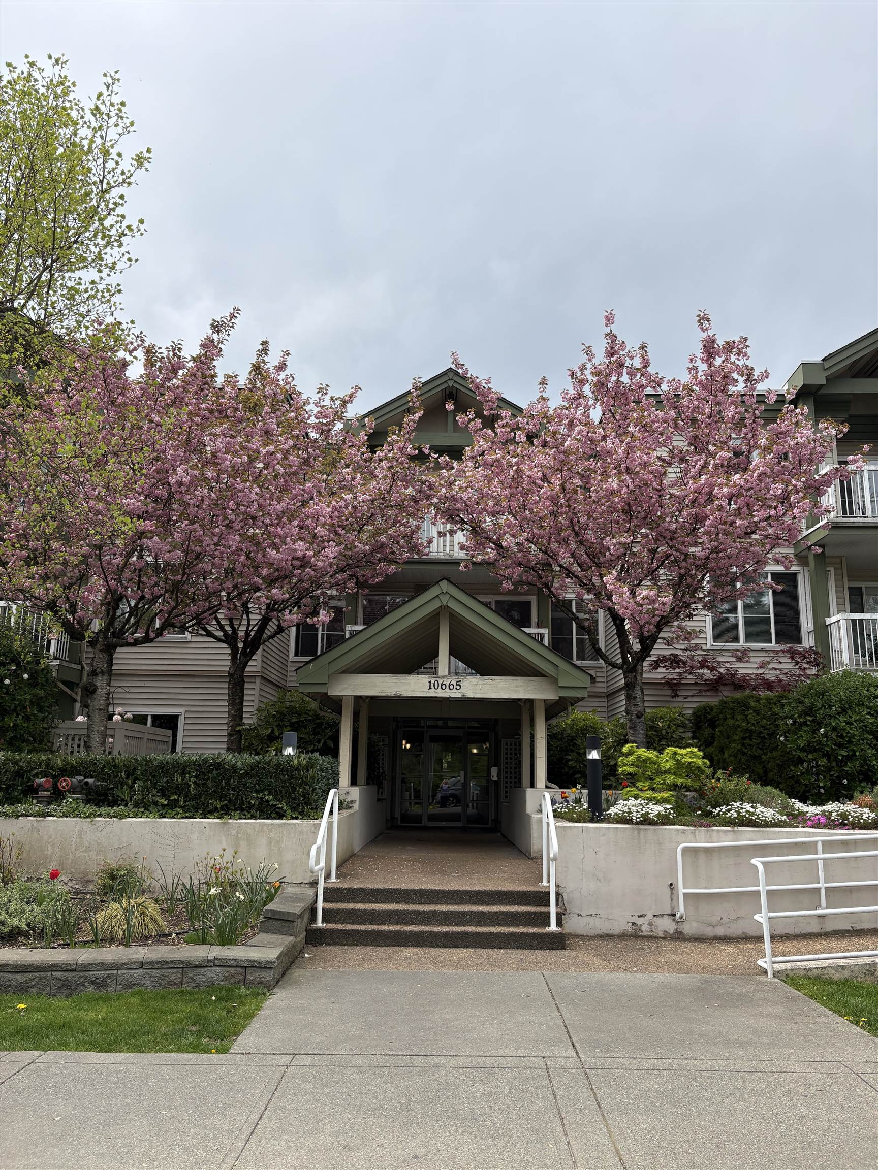304 10665 139 STREET, R3124357, BC,