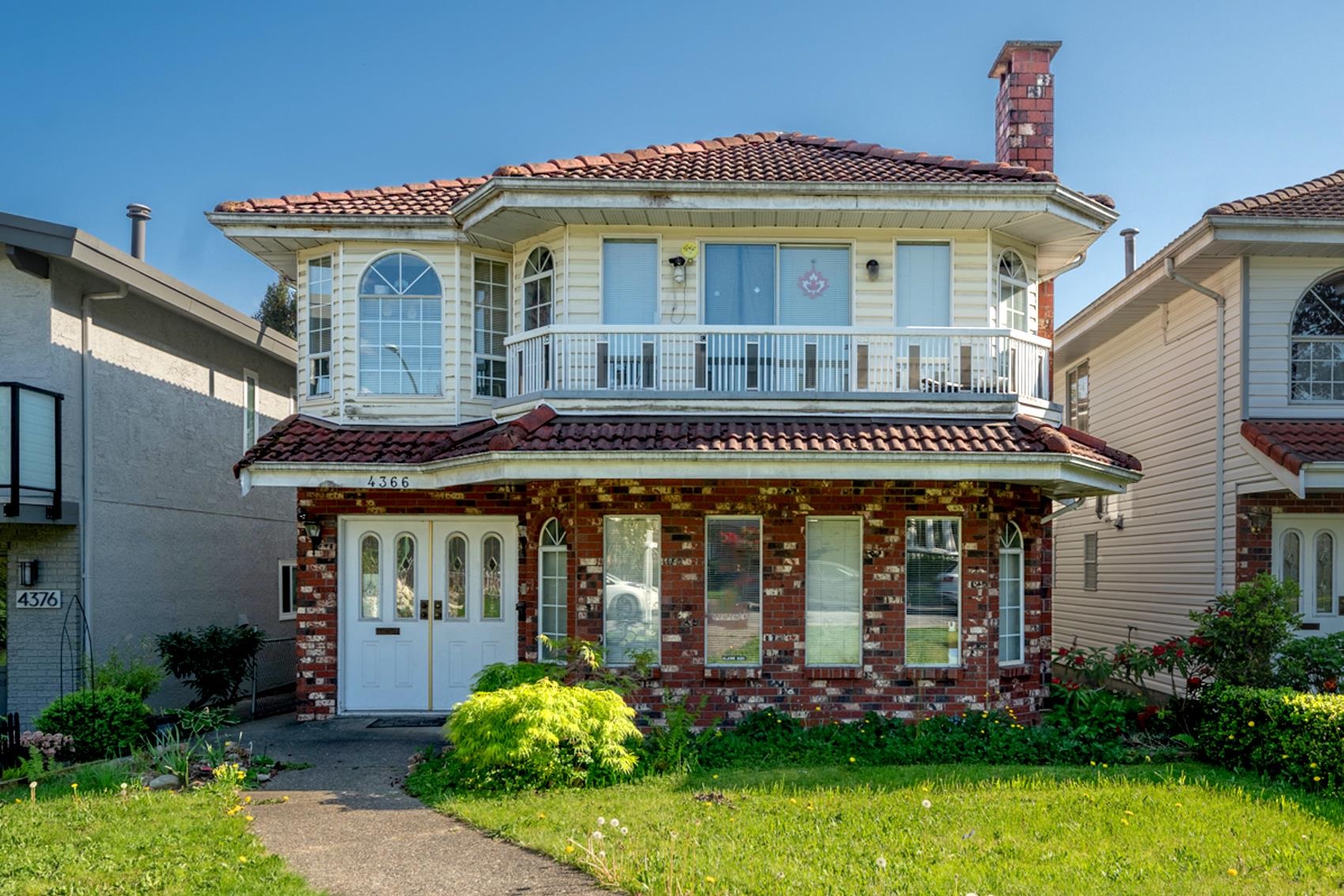 4366 VENABLES STREET, Burnaby BC V5C 3A2, R3124612, BC,