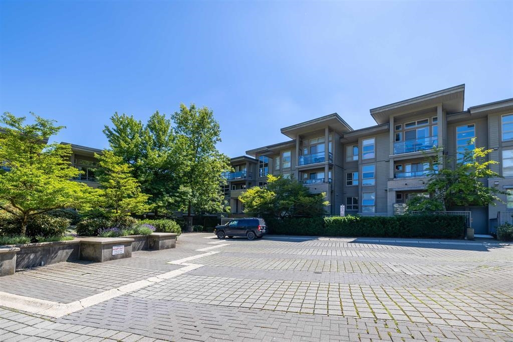 316 9339 UNIVERSITY CRESCENT, R3124613, BC,