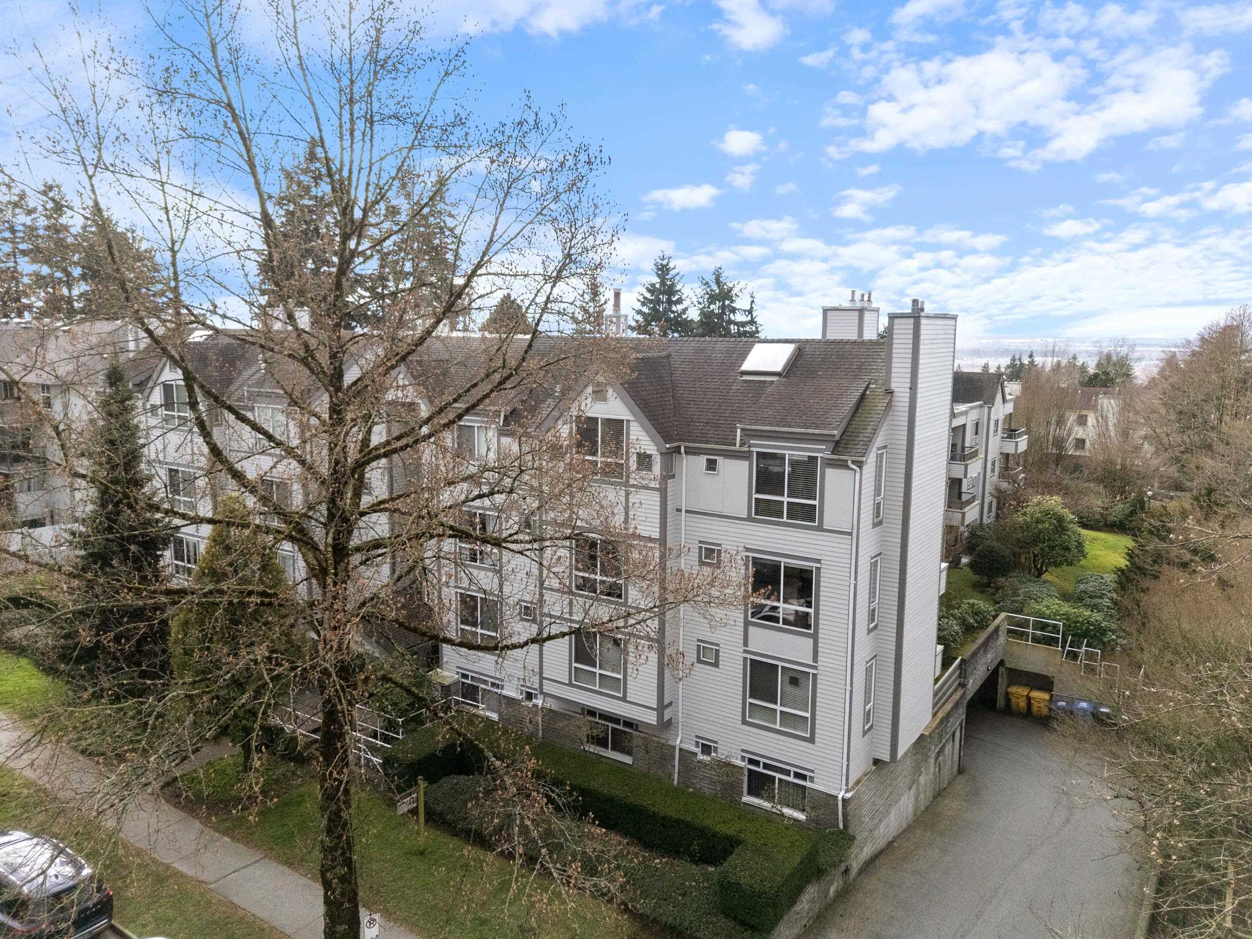205 7465 SANDBORNE AVENUE, R3124724, BC,