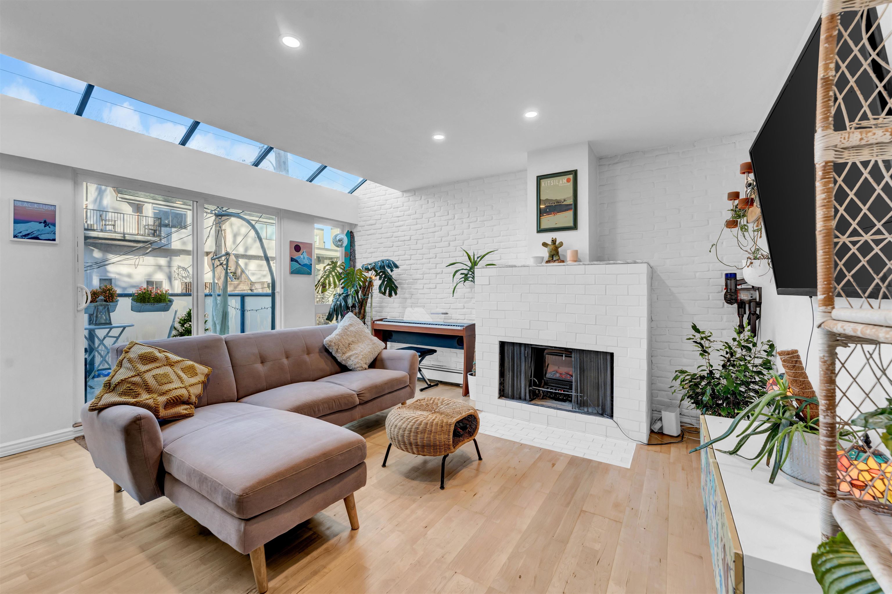 204 2125 YORK AVENUE, R3124740, BC,