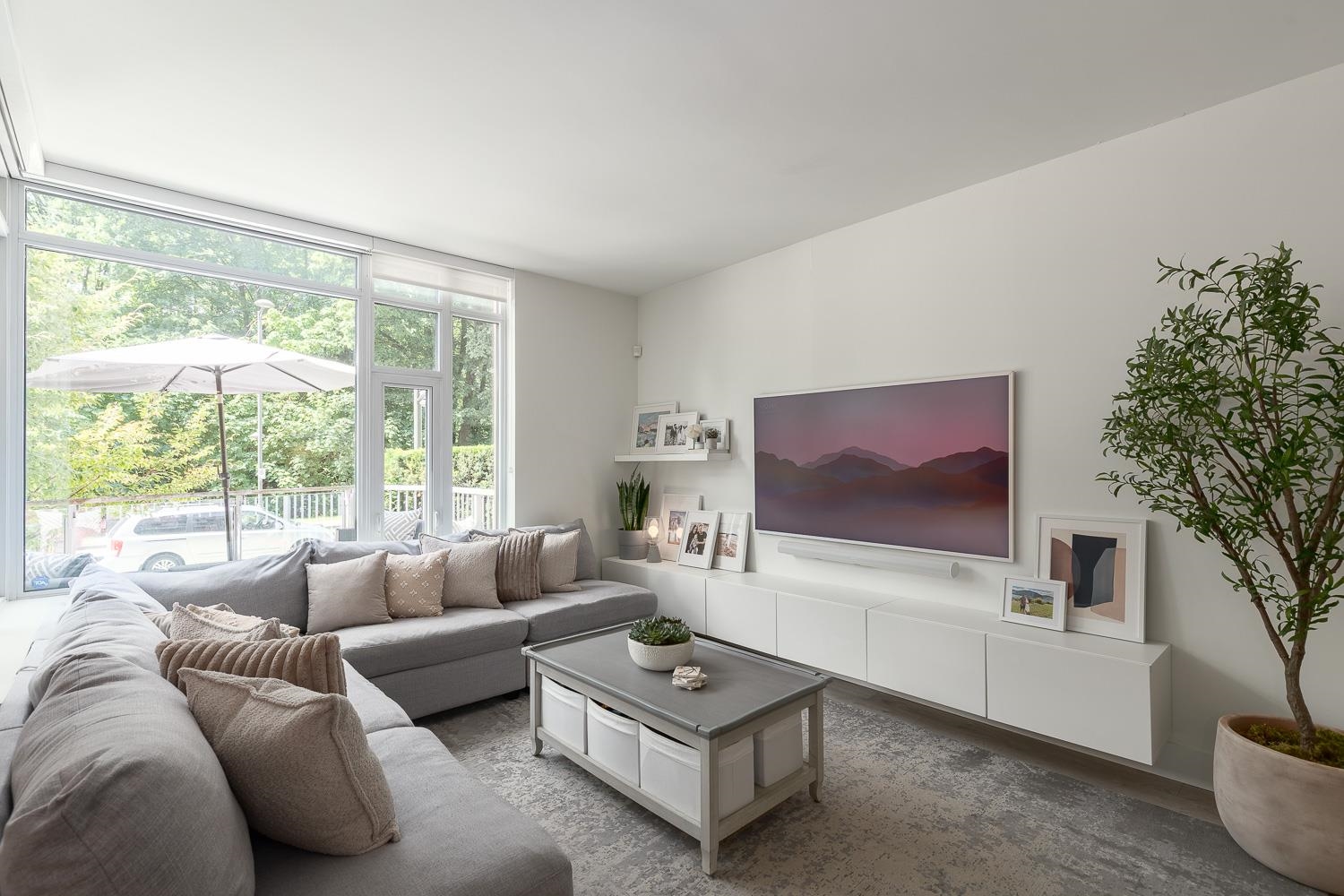 105 680 SEYLYNN CRESCENT, R3124788, BC,