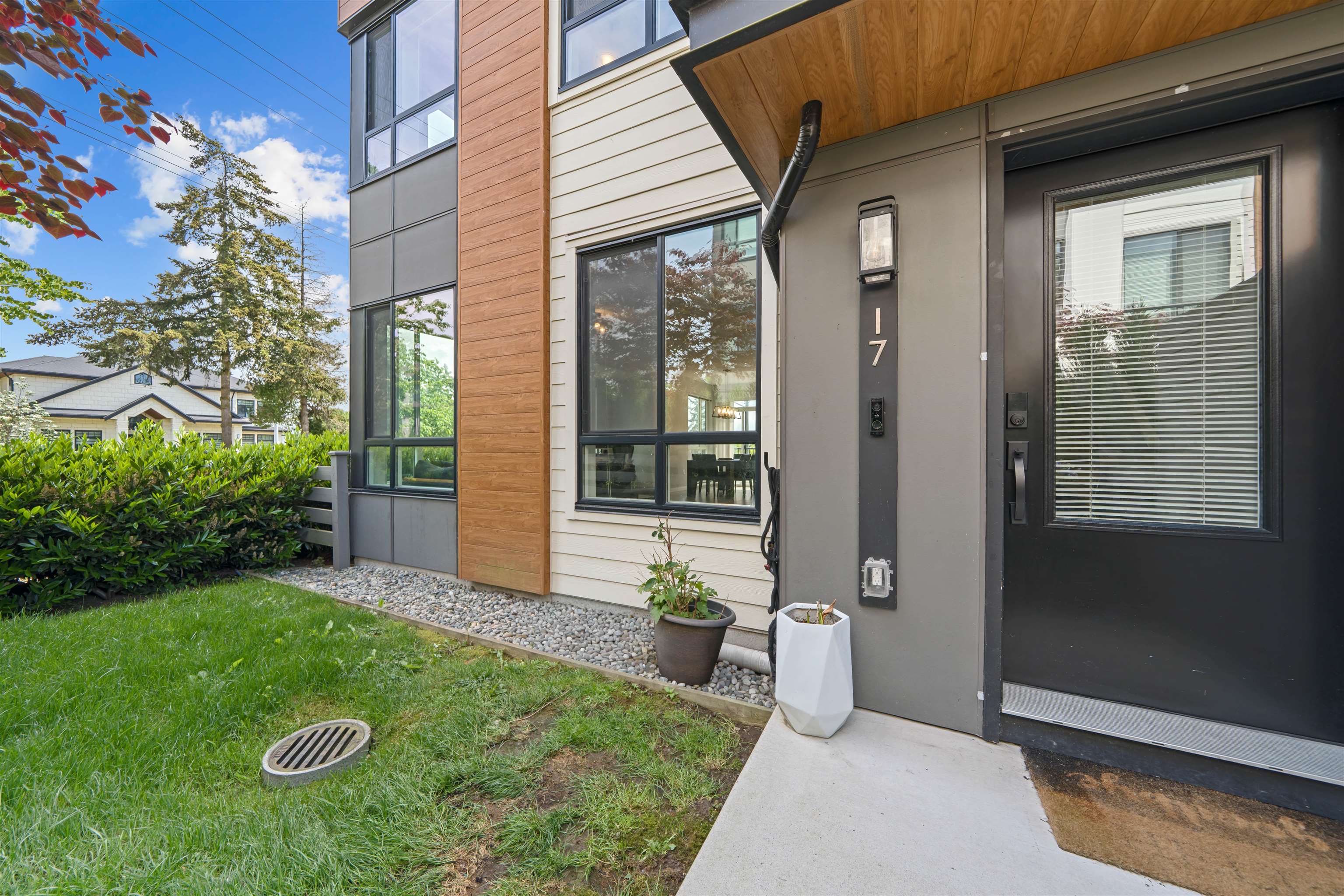 17 15151 EDMUND STREET, R3124807, BC,