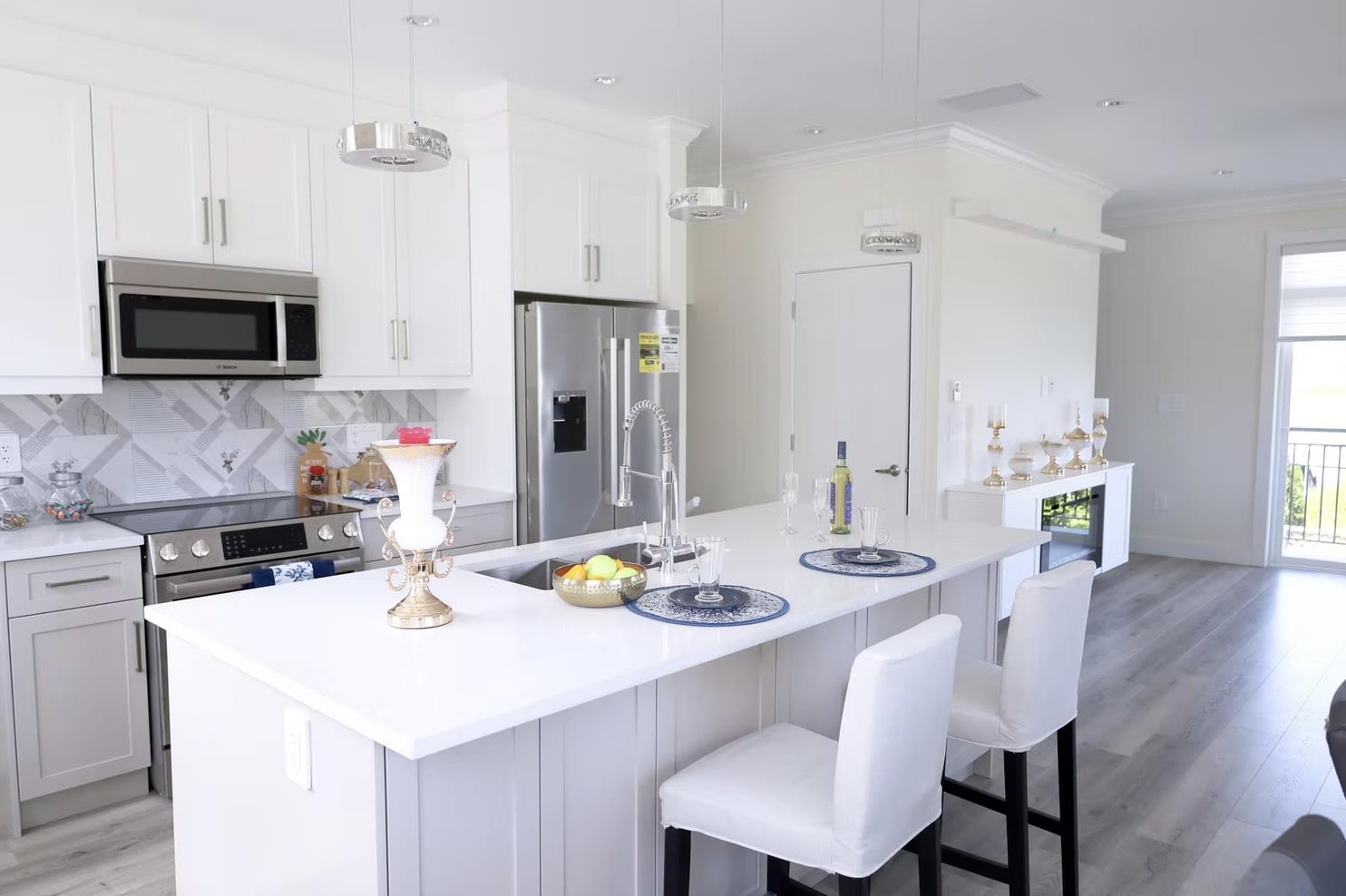 4 8181 135A STREET, R3124872, BC,