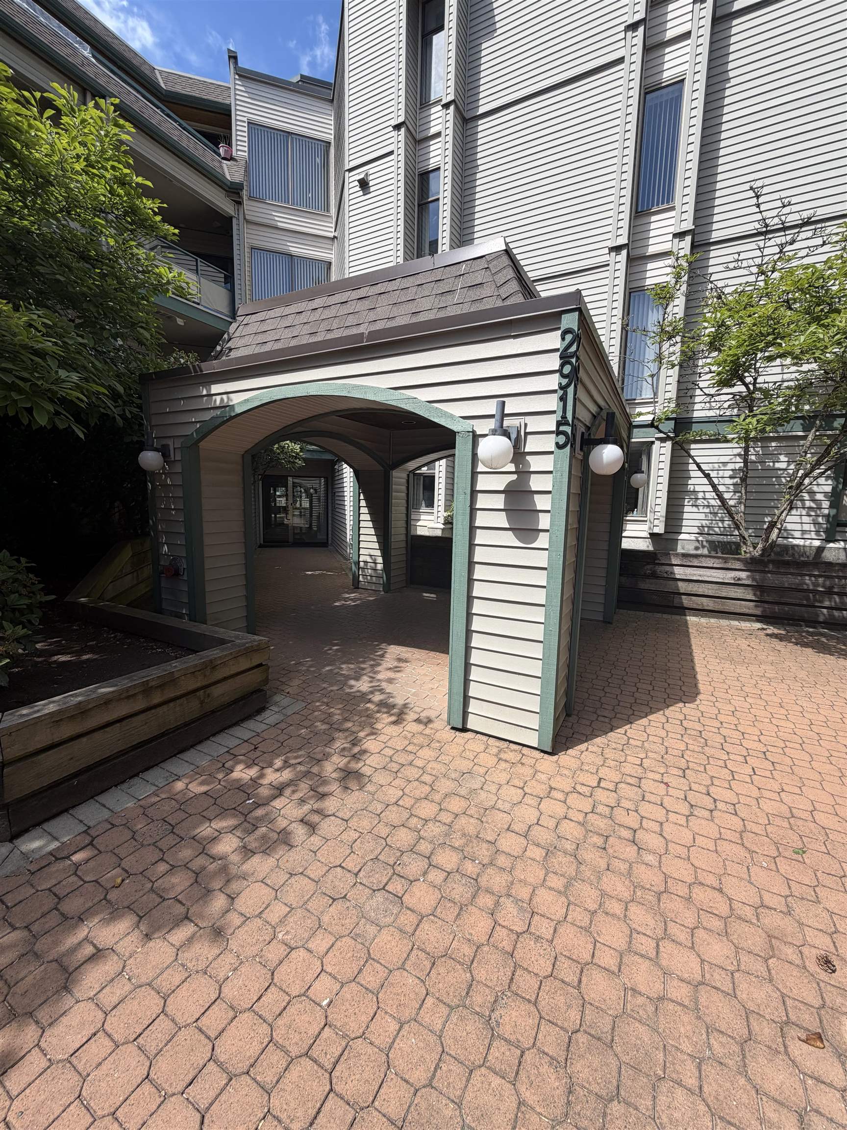2915 GLEN DRIVE DRIVE, Coquitlam BC V3B 7H8, R3125113, BC,
