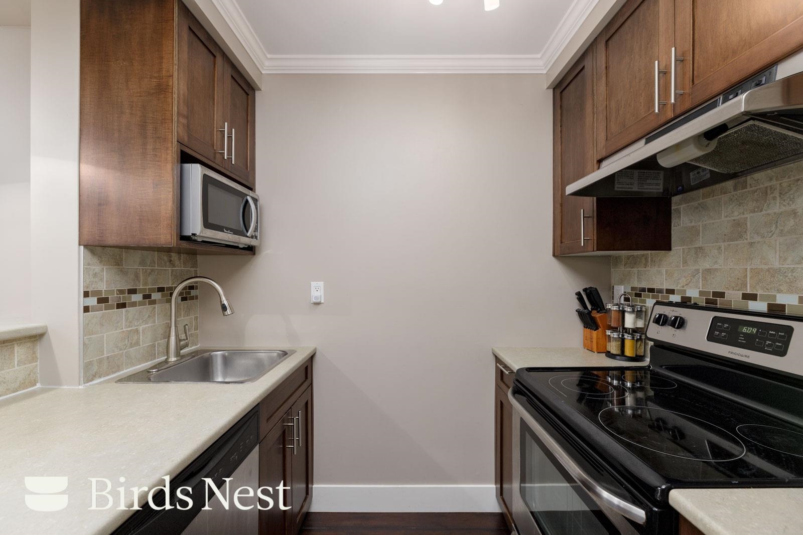 303 1950 8TH AVENUE, R3125236, BC,