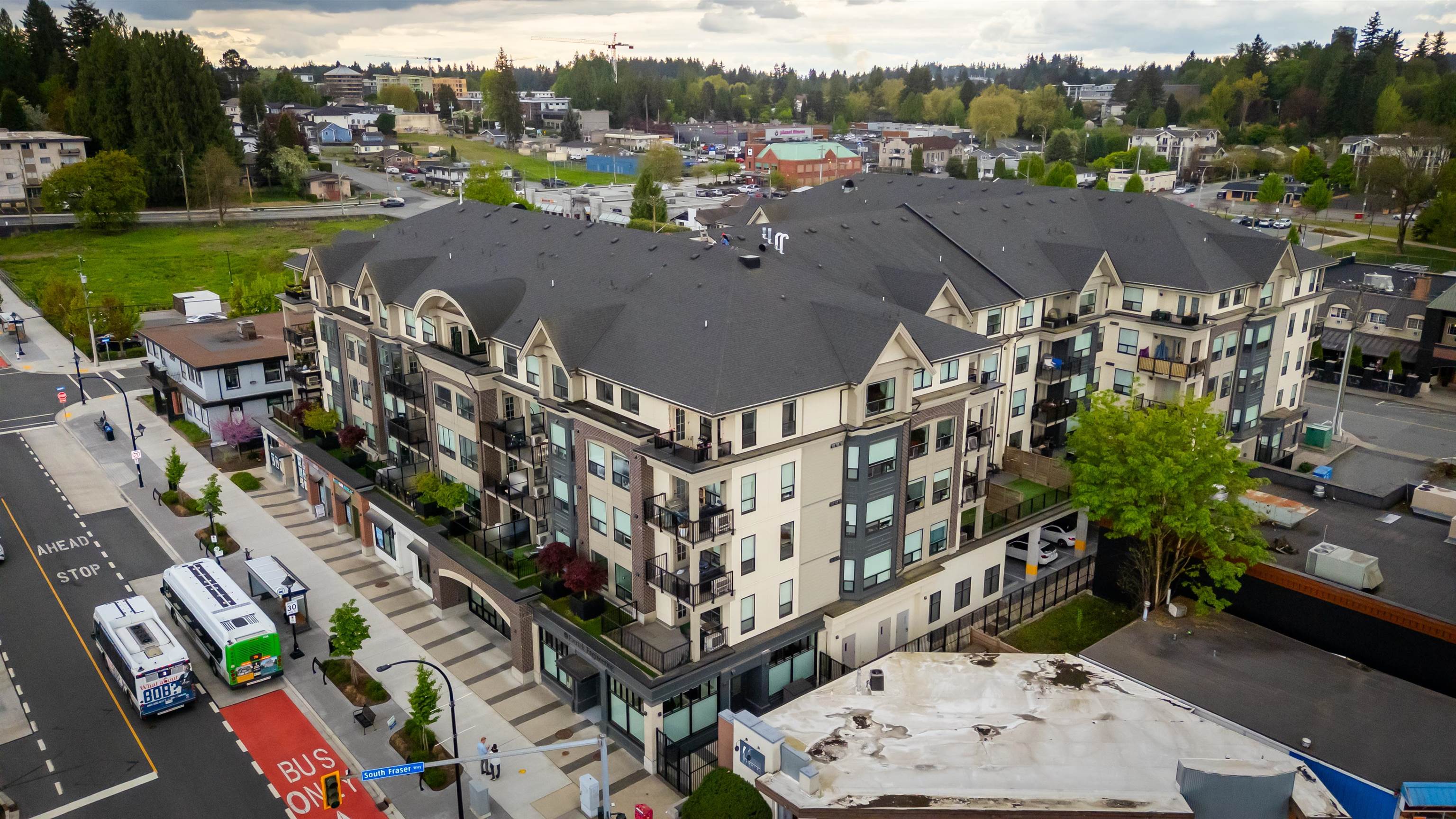 416-417 2493 MONTROSE AVENUE, R3125285, BC,