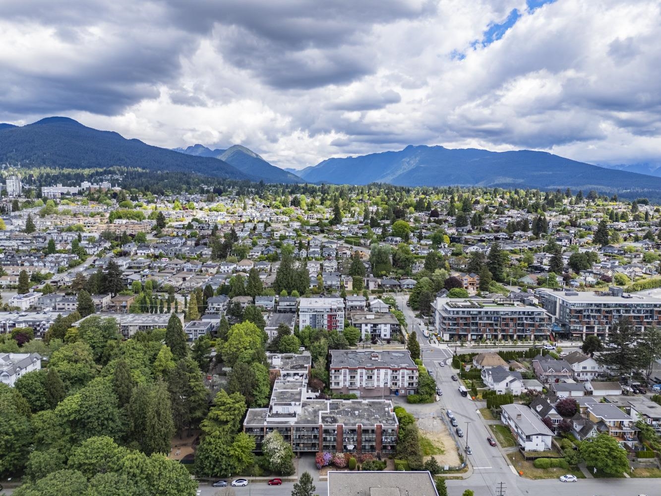 310 360 2ND STREET, R3125362, BC,