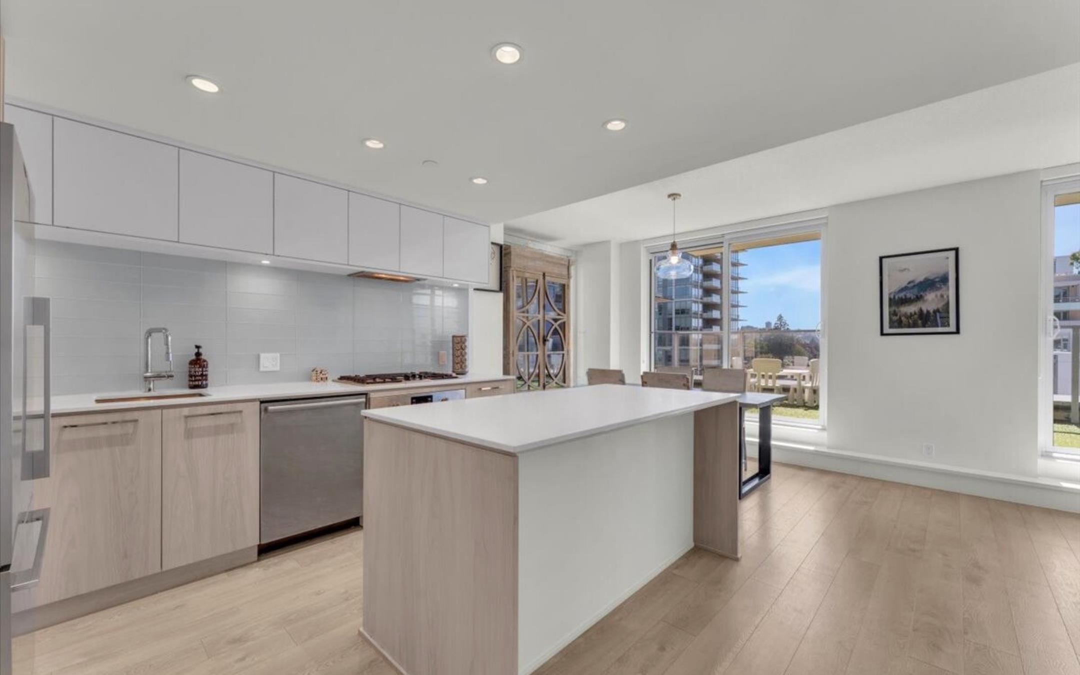 405 680 SEYLYNN CRESCENT, R3125374, BC,