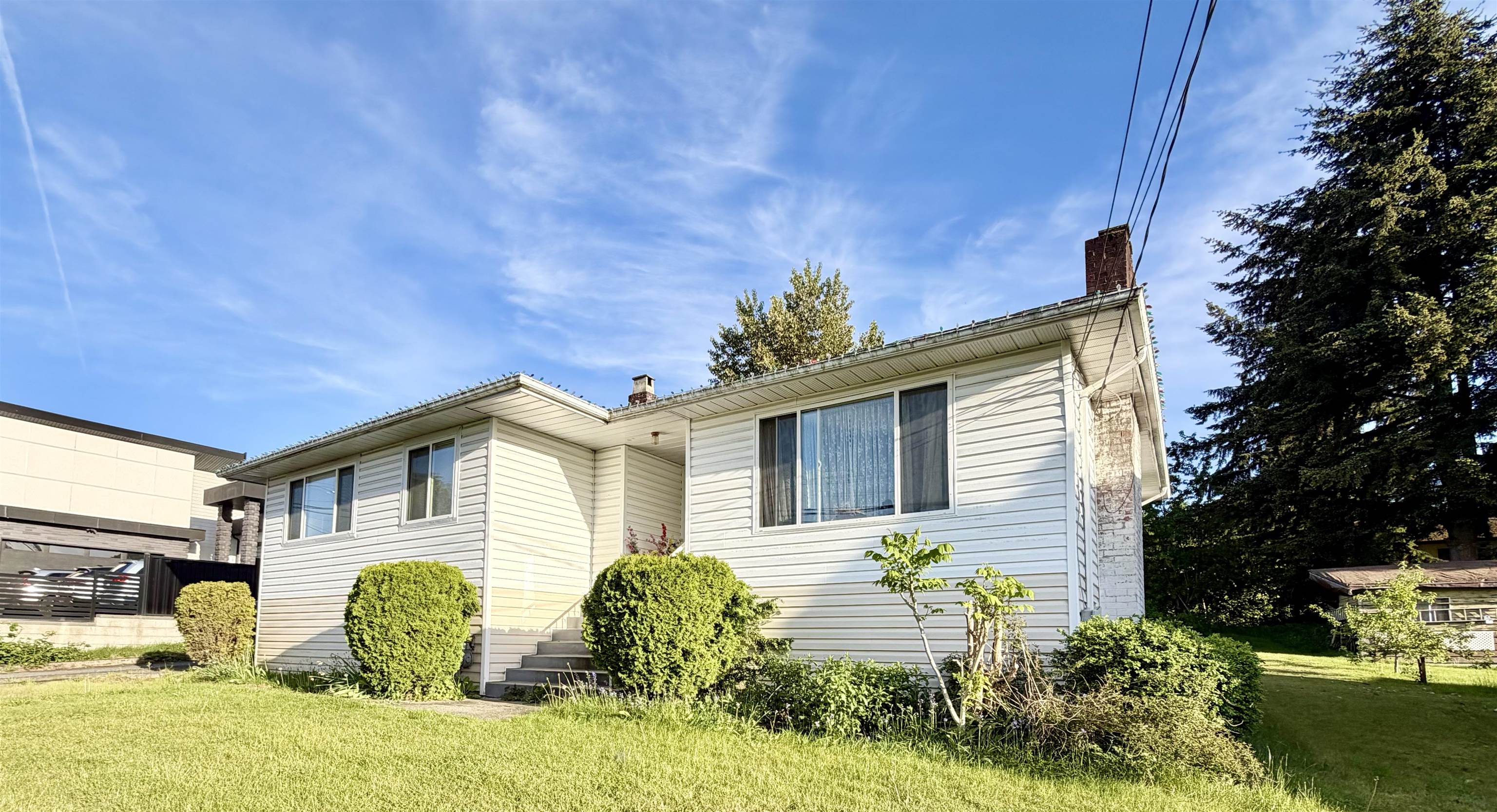 13688 113 AVENUE, Surrey BC V3R 2J1, R3125415, BC,