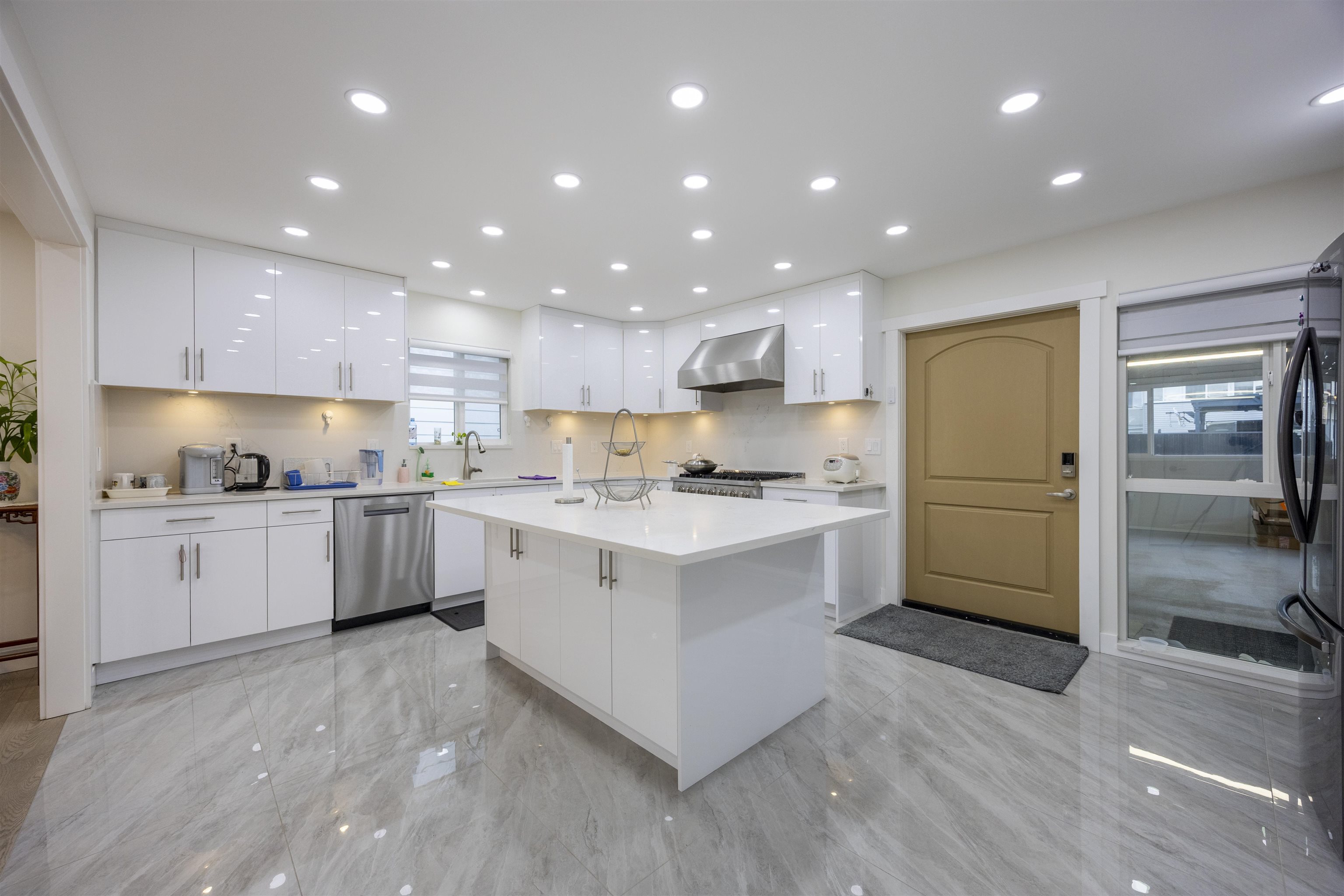 3881 NAPIER STREET, Burnaby BC V5C 3E6, R3125443, BC,