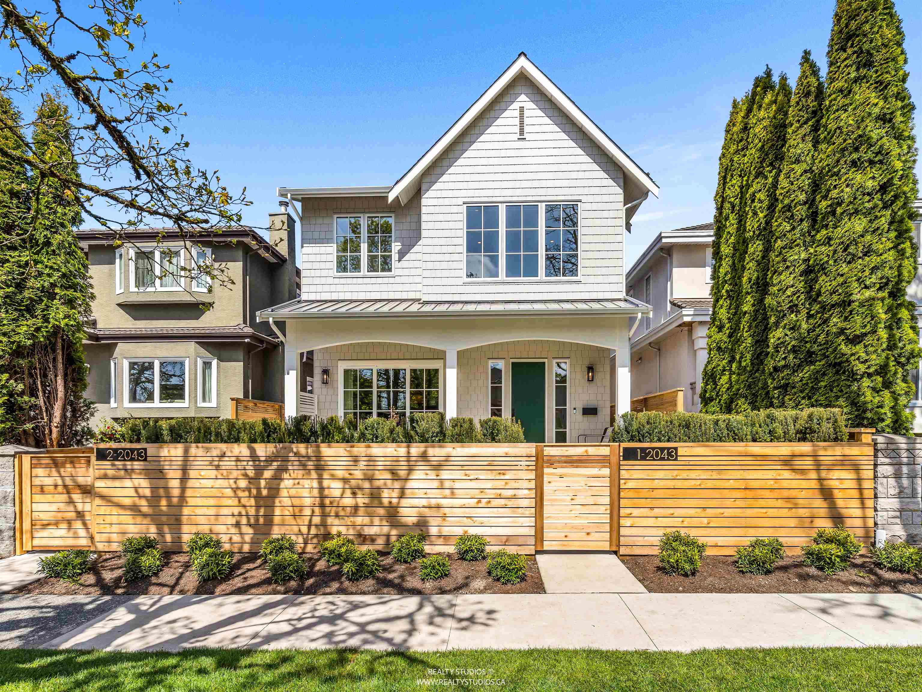 2 2043 45TH AVENUE, R3125471, BC,