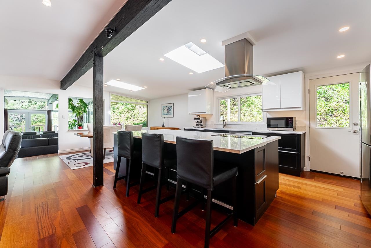 5651 WESTHAVEN ROAD, West Vancouver BC V7W 1T5, R3125573, BC,