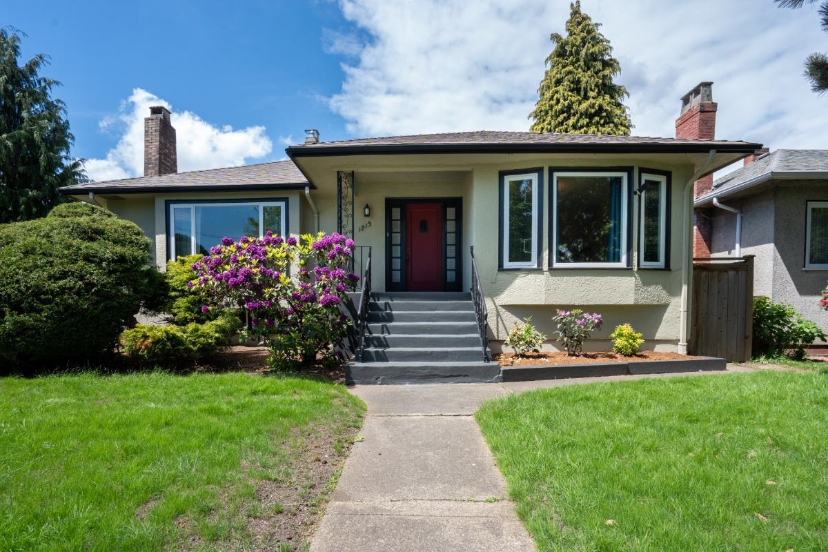 1219 LONDON STREET, New Westminster BC V3M 3C2, R3125687, BC,