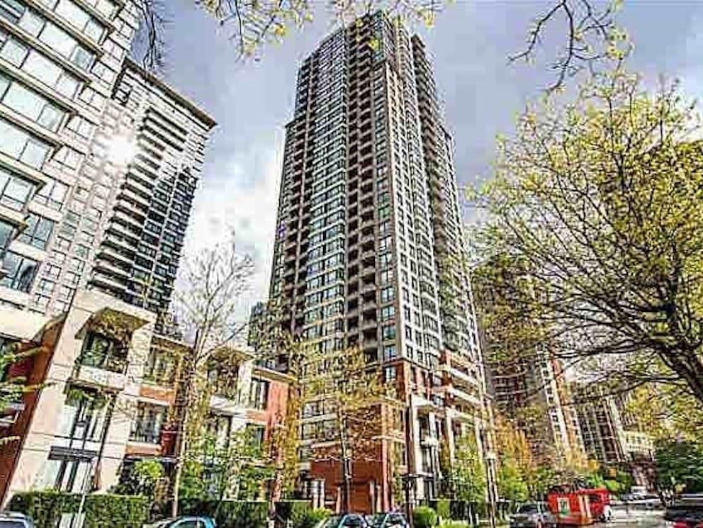 3303 909 MAINLAND STREET, R3125895, BC,