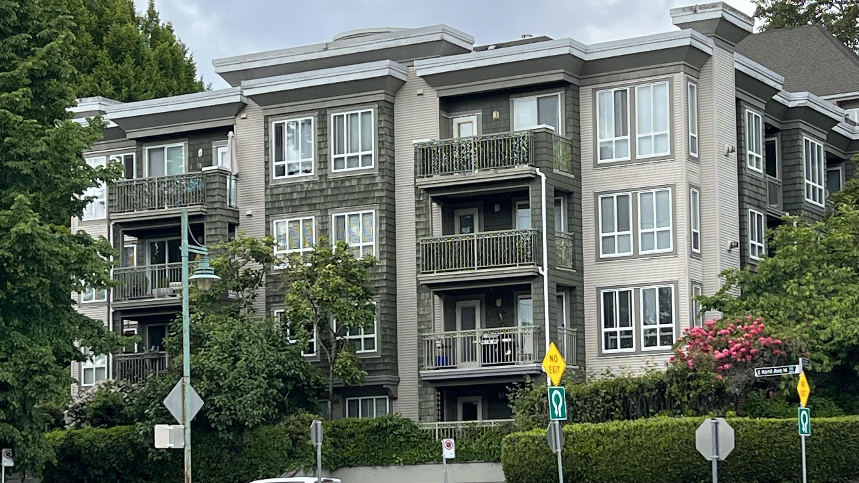 310 8495 JELLICOE STREET, R3125968, BC,