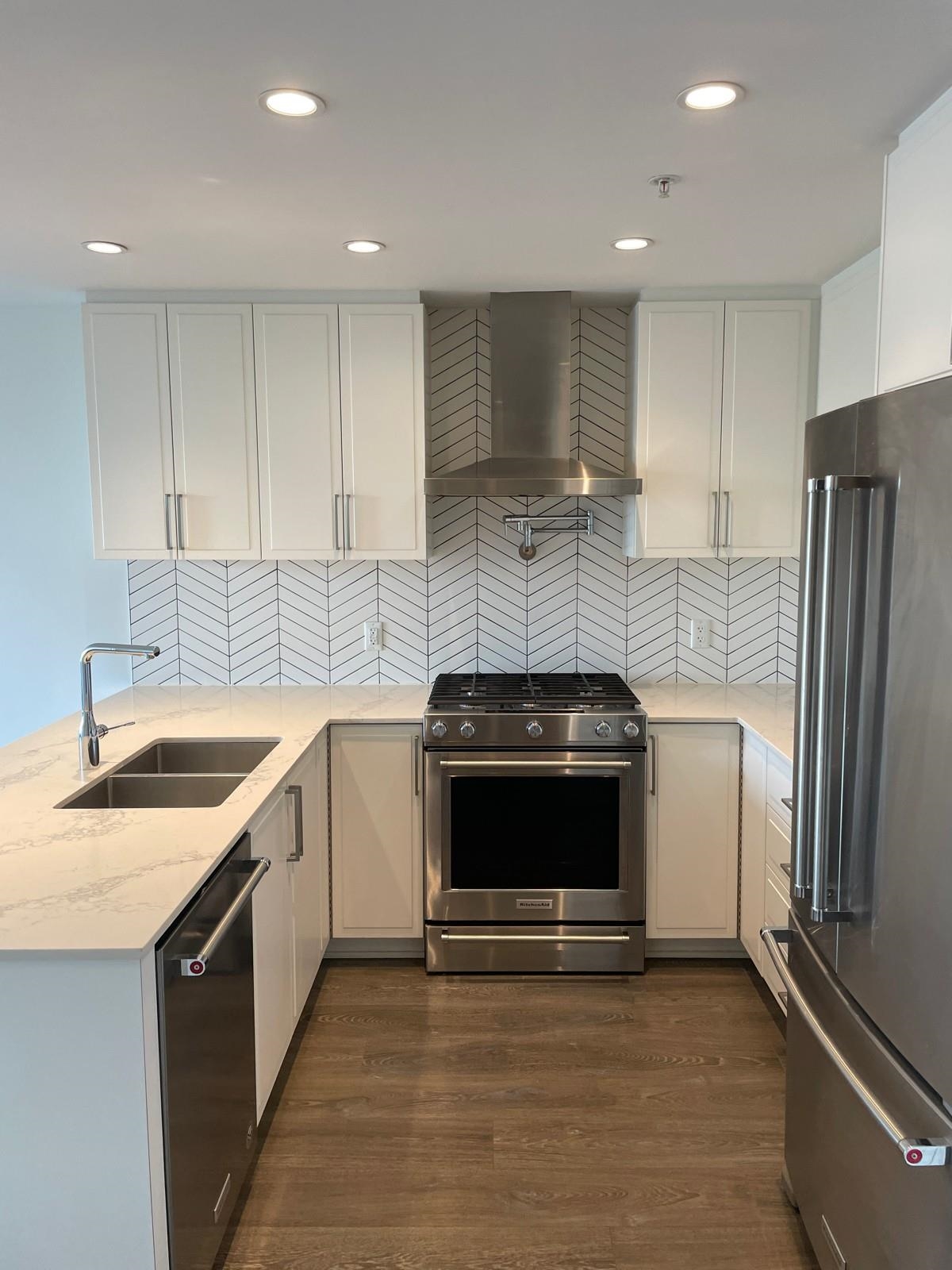 509 4477 HASTINGS STREET, R3126039, BC,