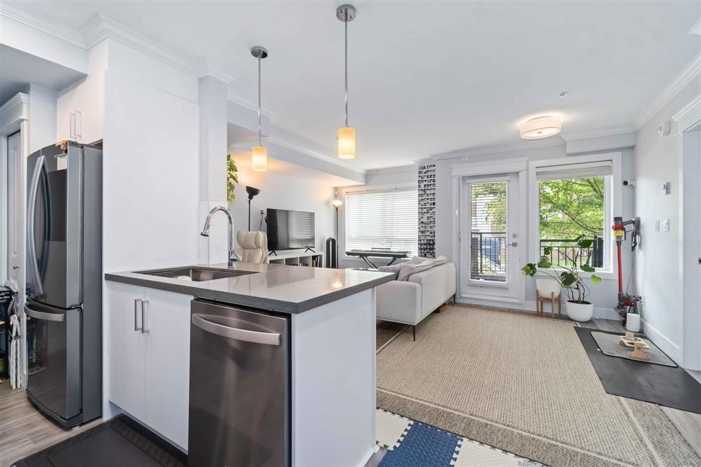 104 2229 ATKINS AVENUE, R3126122, BC,