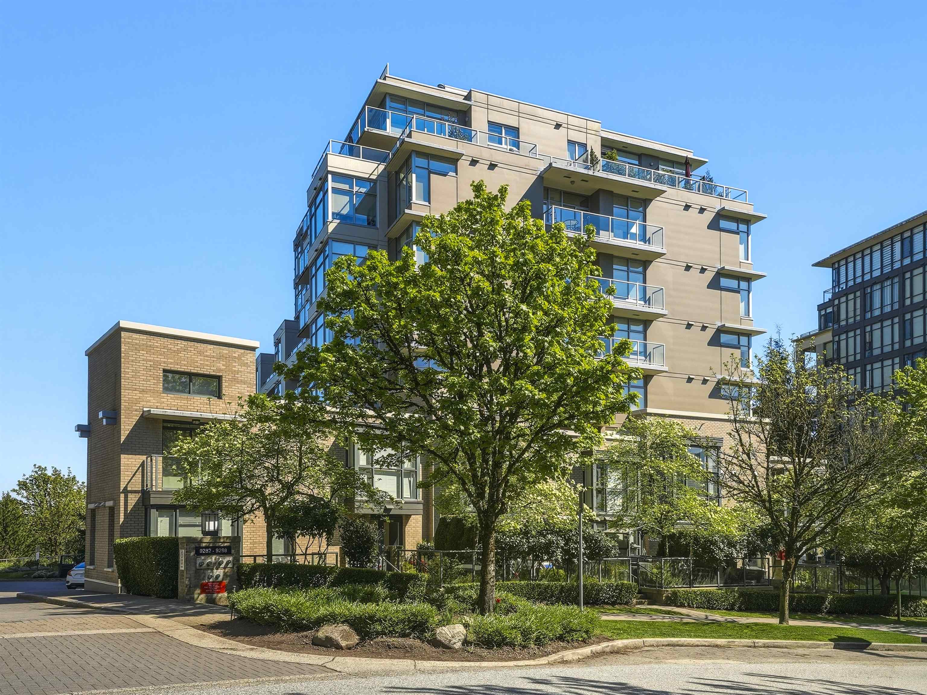 402 9298 UNIVERSITY CRESCENT, R3126213, BC,