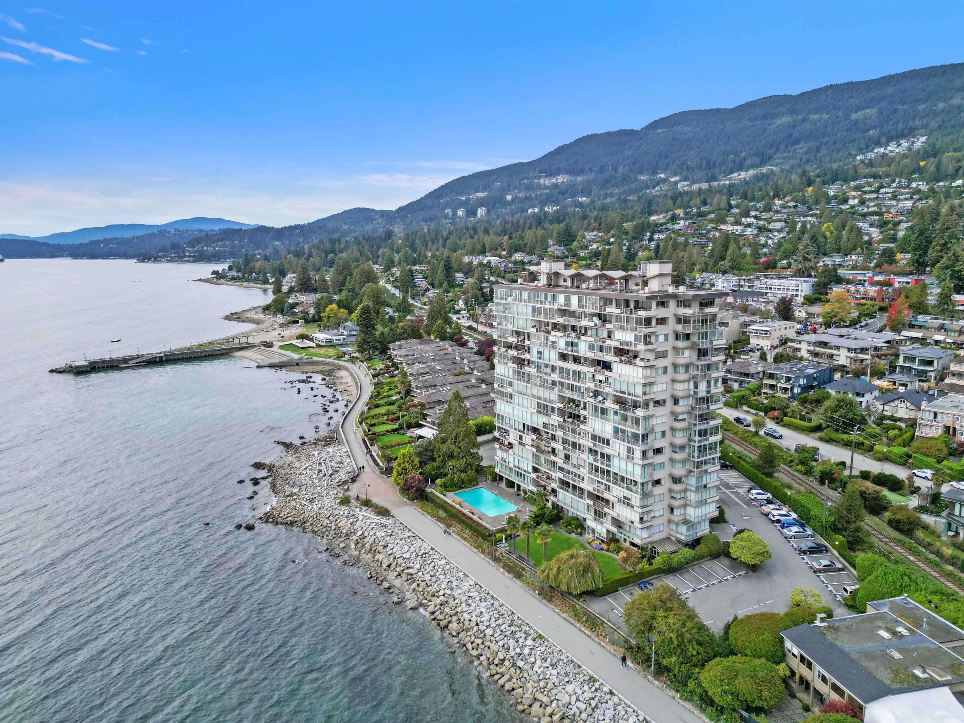 1006 150 24TH STREET, R3126434, BC,
