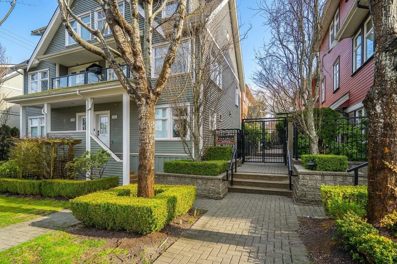 2268 ST. GEORGE STREET, Vancouver BC V5T 3R2, R3126683, BC,