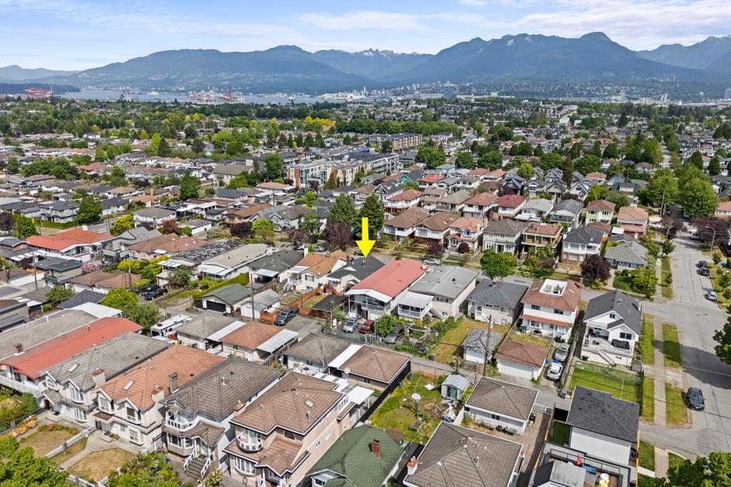 2964 E 4TH AVENUE, Vancouver BC V5M 1L2, R3126827, BC,