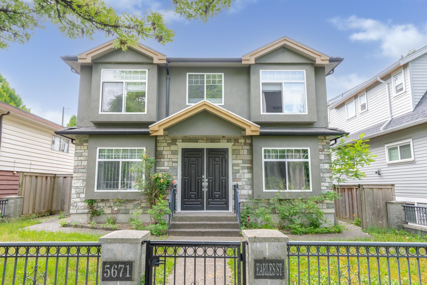 5671 EARLES STREET, Vancouver BC V5R 3S3, R3126844, BC,