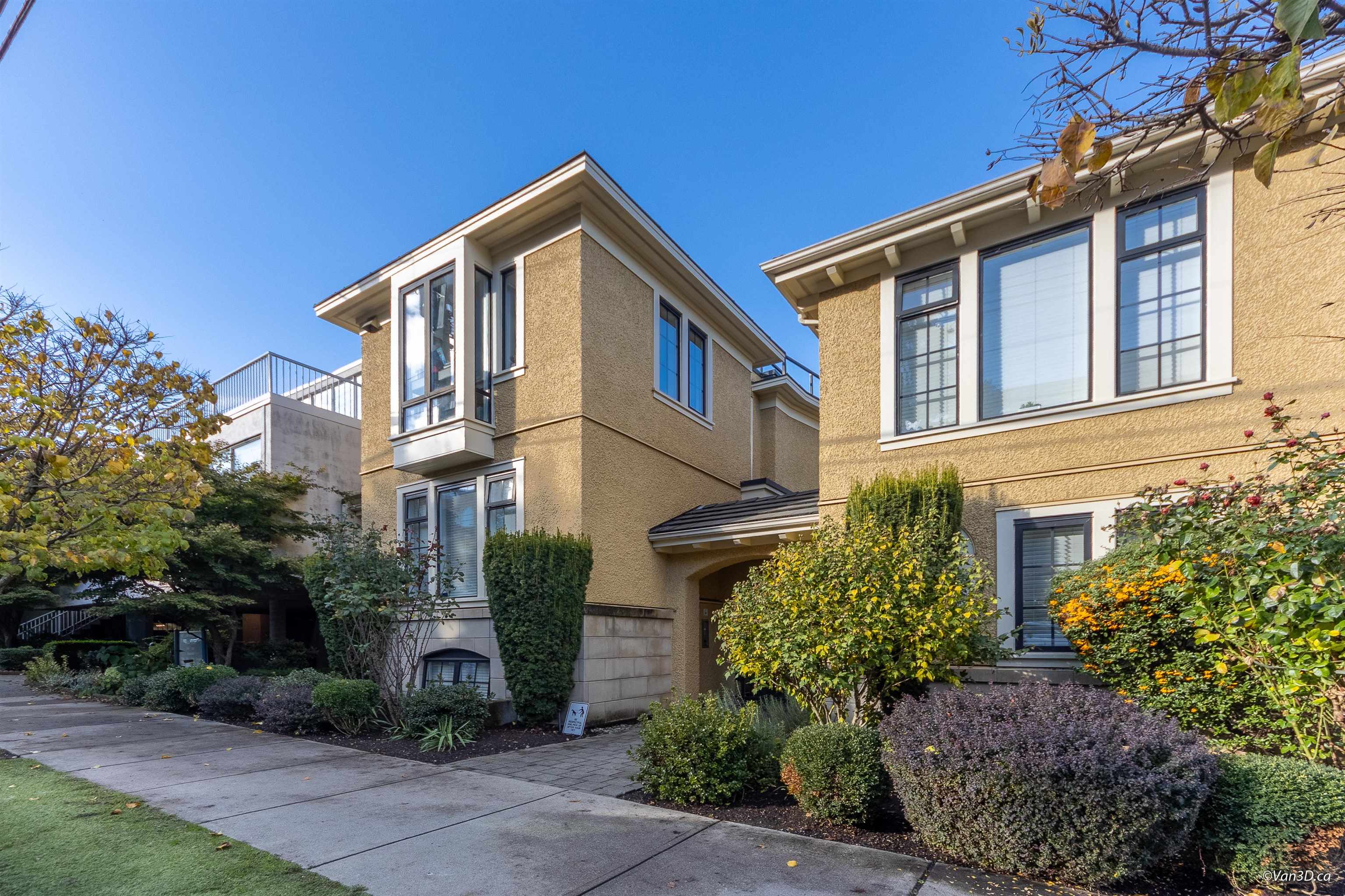 1017 W 8TH AVENUE, Vancouver BC V6H 1C3, R3126947, BC,