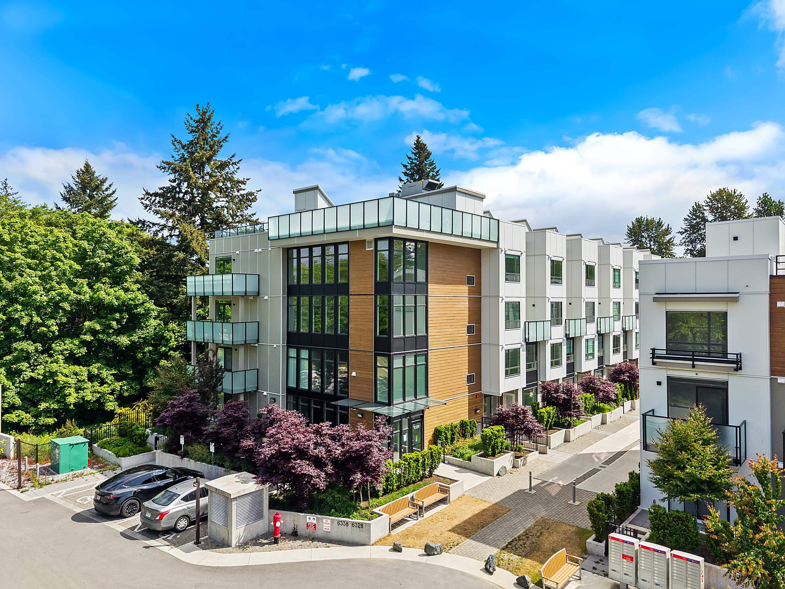 306 6338 KING GEORGE BOULEVARD, R3127146, BC,