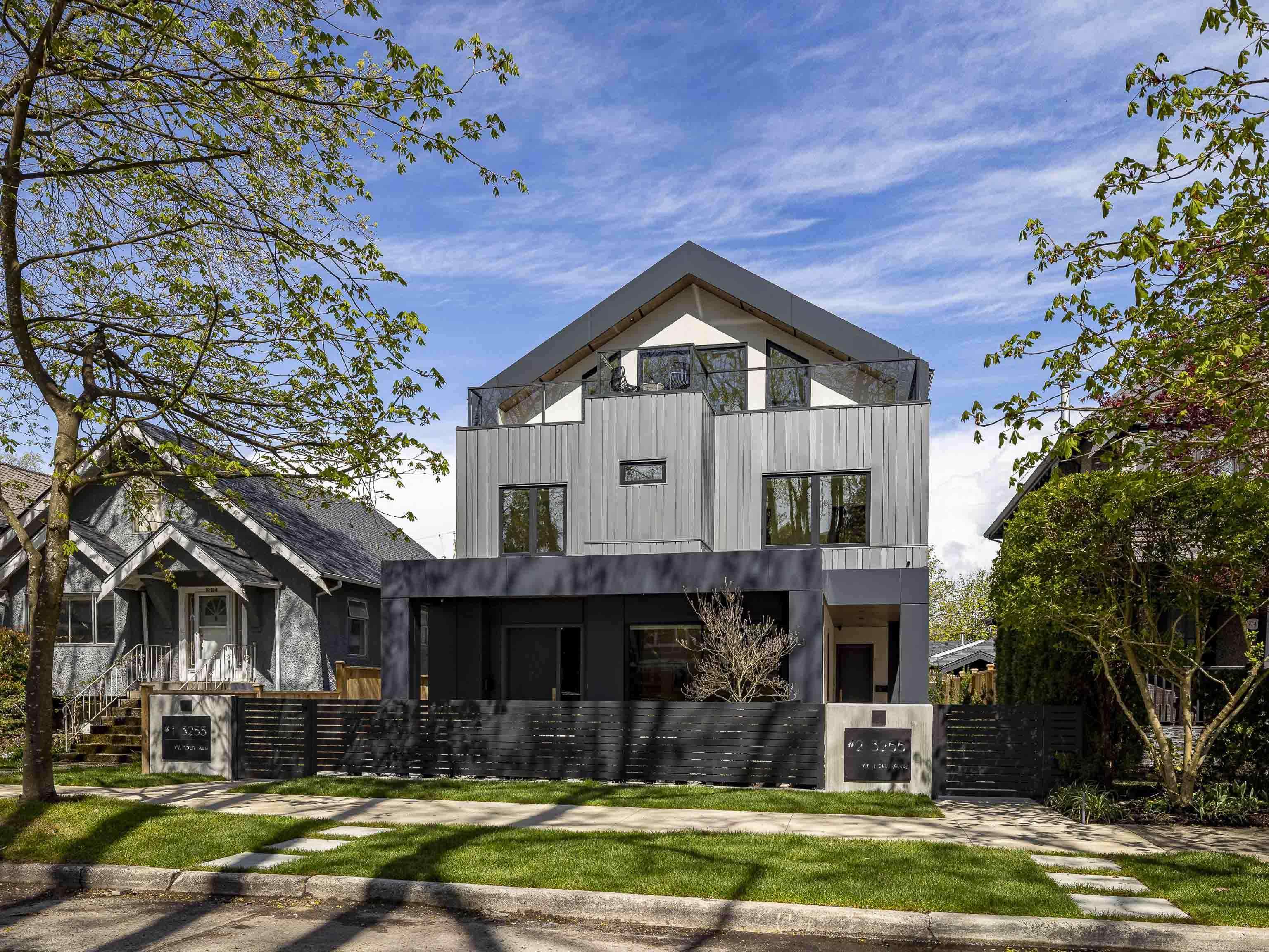 1 3255 13TH AVENUE, R3127471, BC,