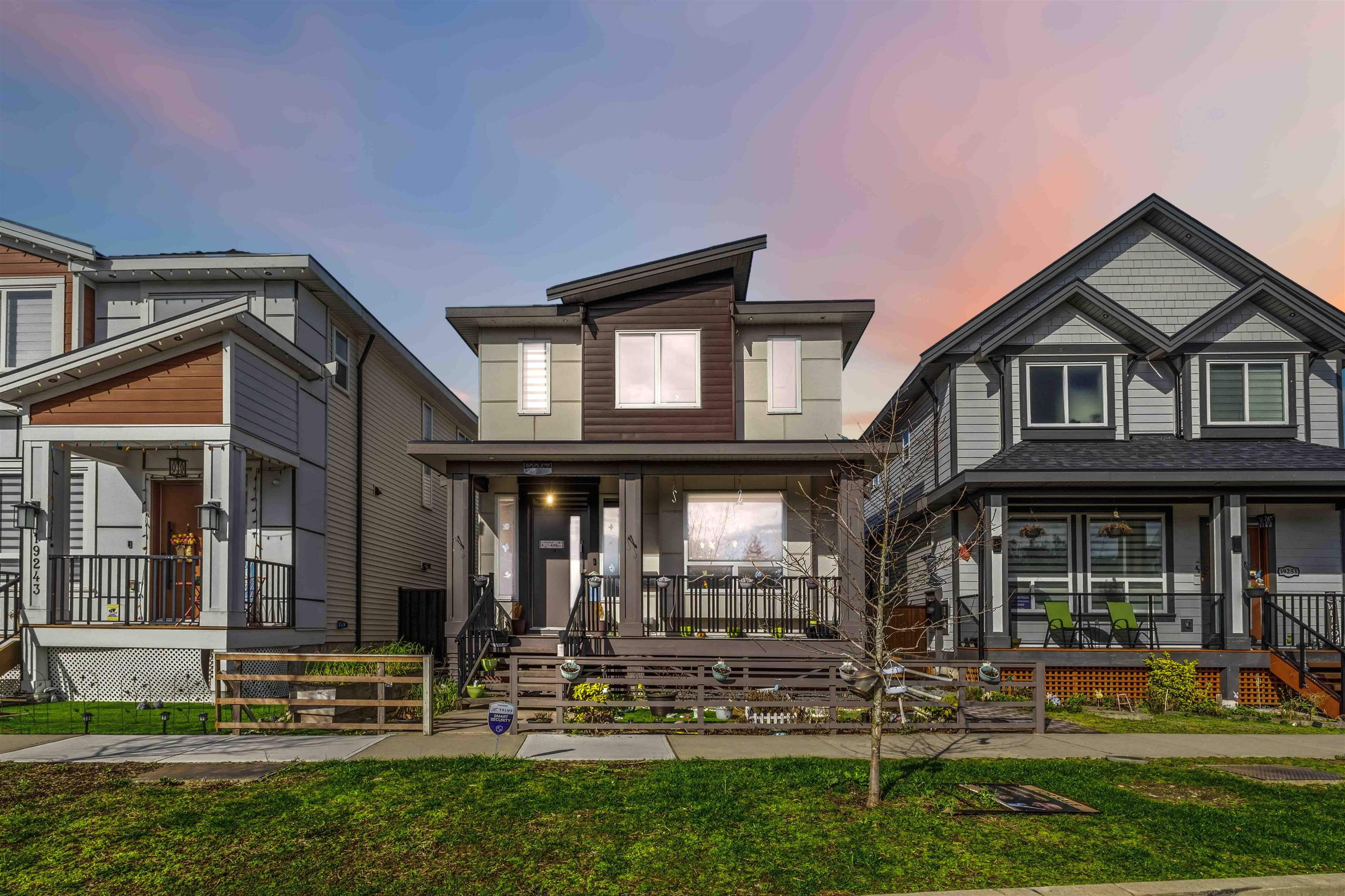 19247 71 AVENUE, Surrey BC V4N 6V1, R3127515, BC,