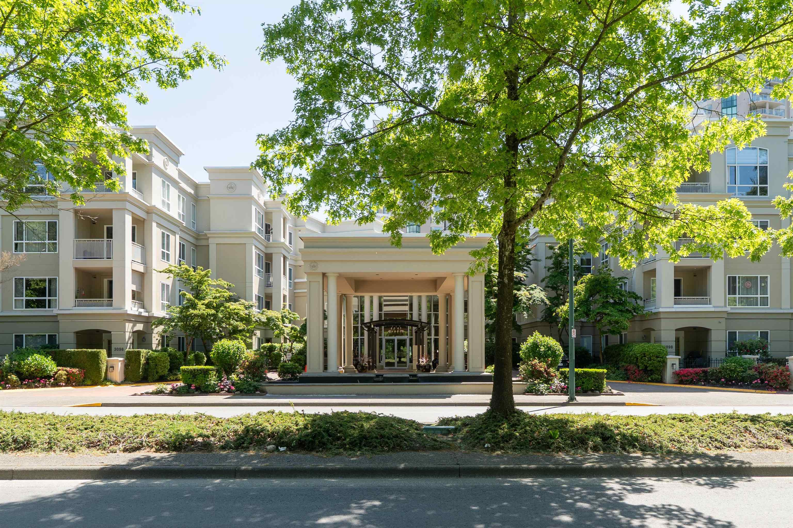 229 3098 GUILDFORD WAY, R3127746, BC,