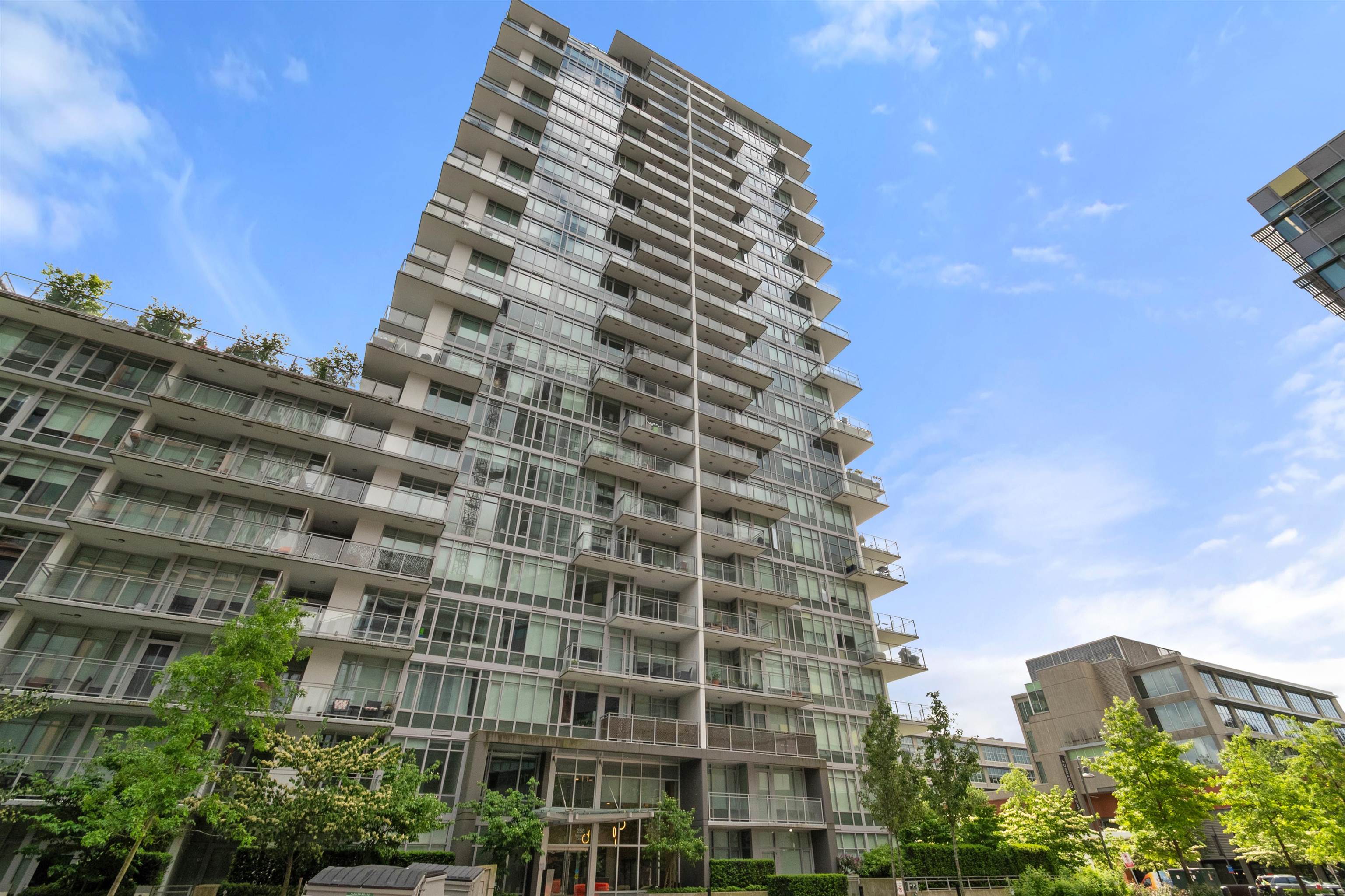 1205 258 NELSON'S COURT, R3127919, BC,