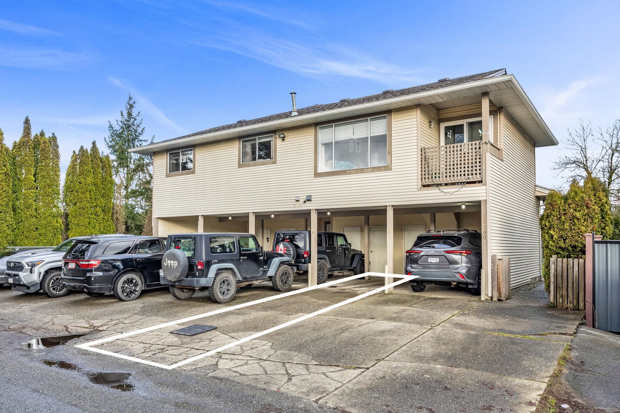 4 19690 56 AVENUE, R3127924, BC,