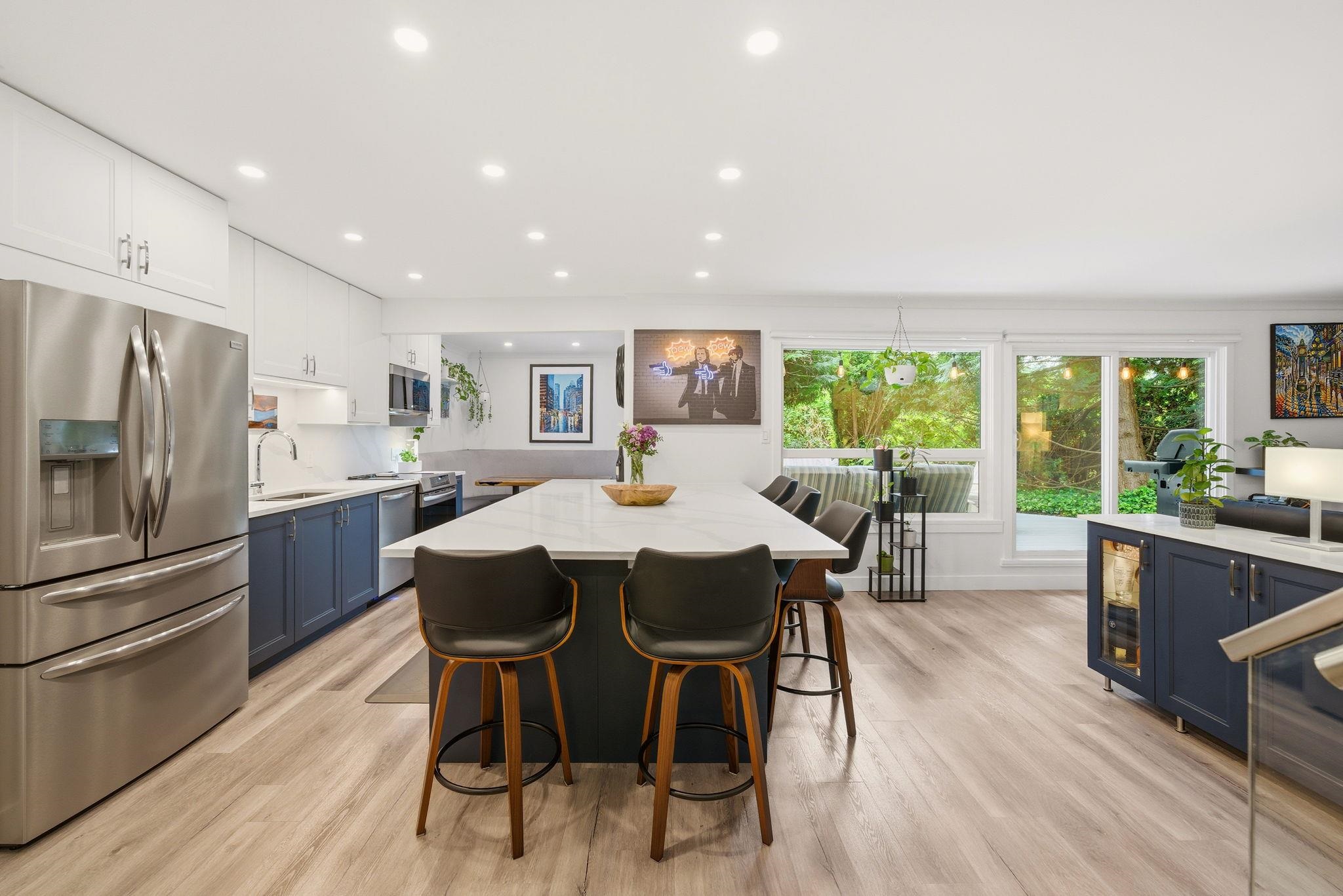 4 9151 FOREST GROVE DRIVE, R3127982, BC,