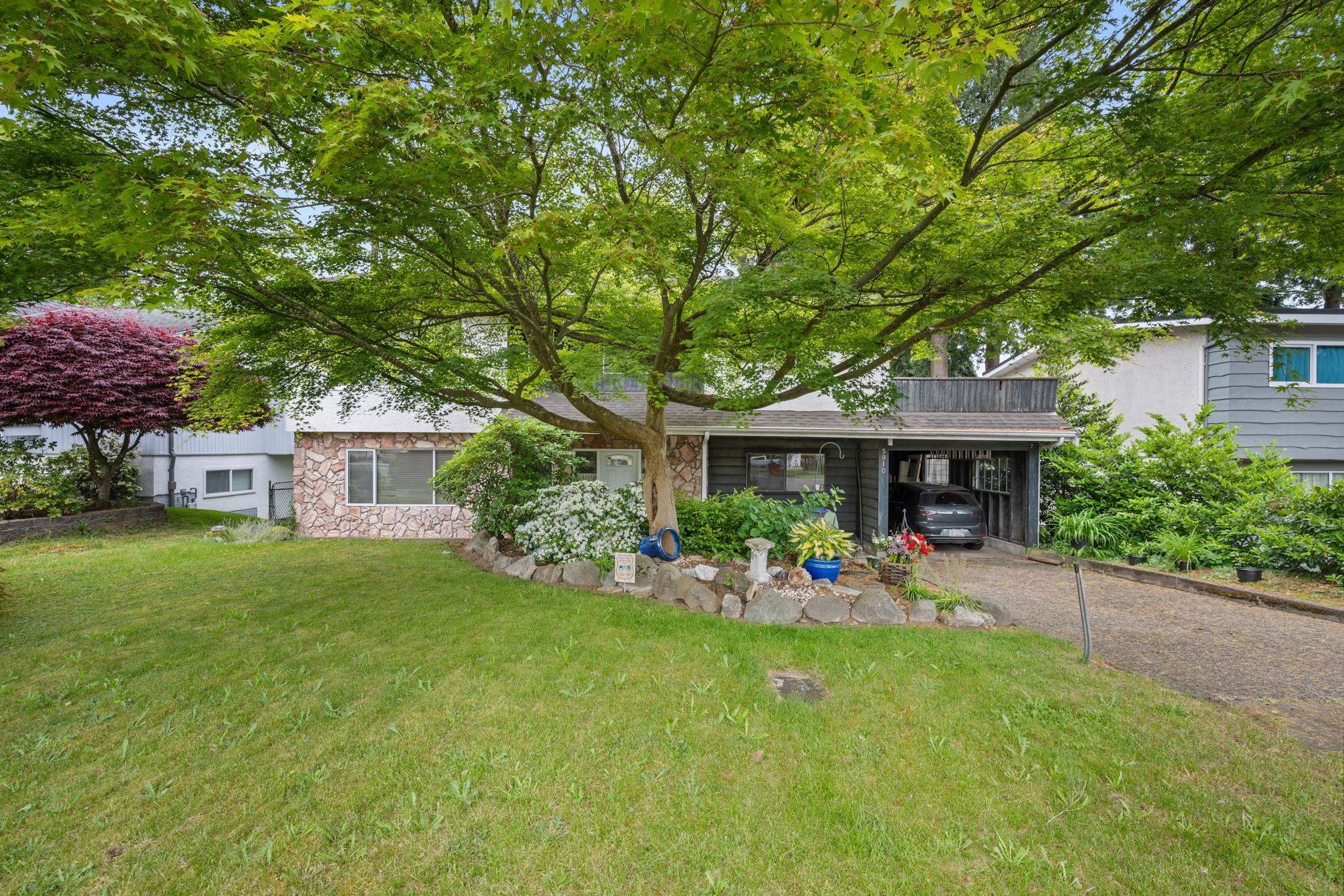 5910 135 STREET, Surrey BC V3X 1K9, R3128057, BC,