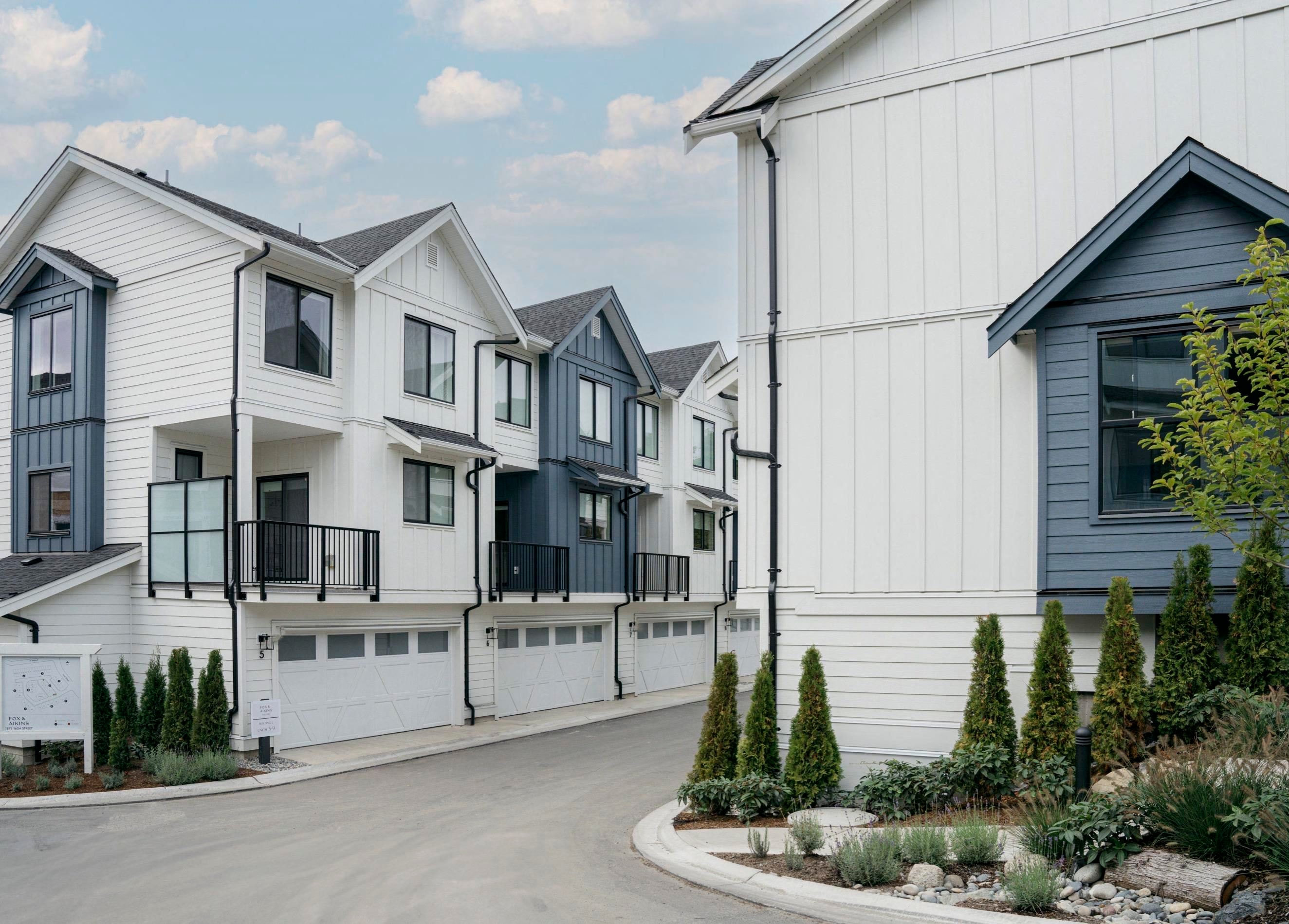 137 1833 165A STREET, R3128191, BC,