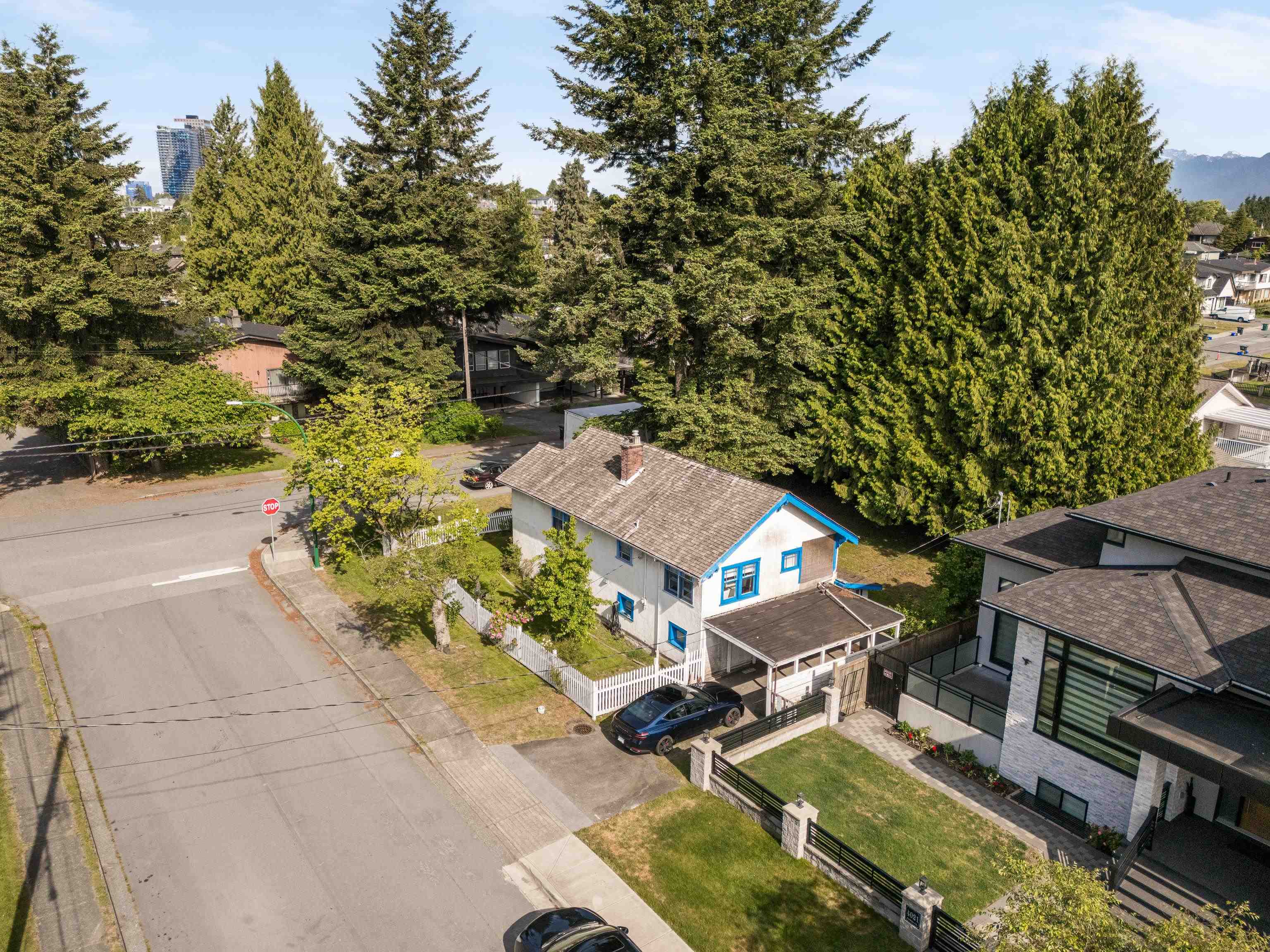 5282 INMAN AVENUE, Burnaby BC V5H 3Y5, R3128218, BC,