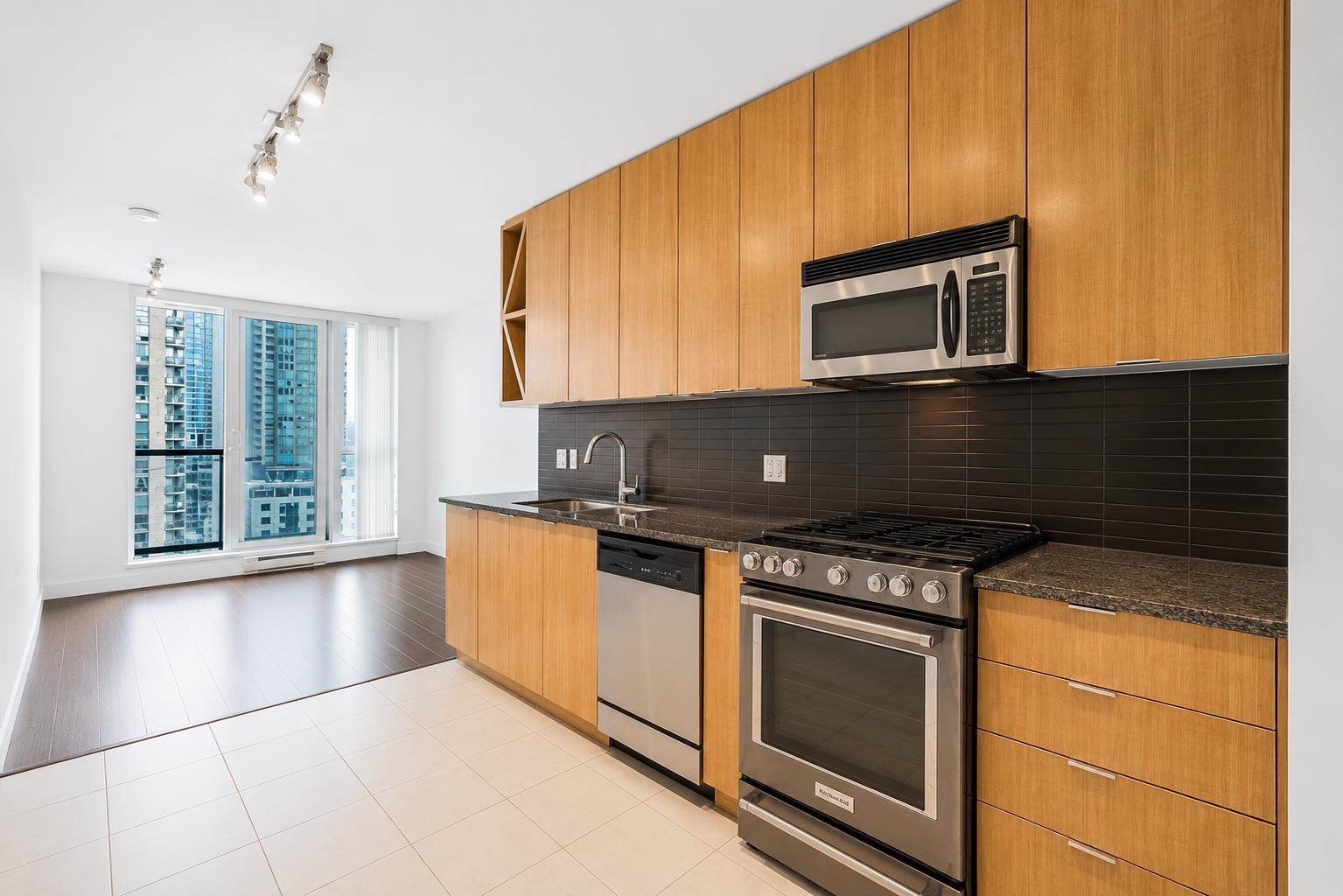 1703 1010 RICHARDS STREET, R3128256, BC,