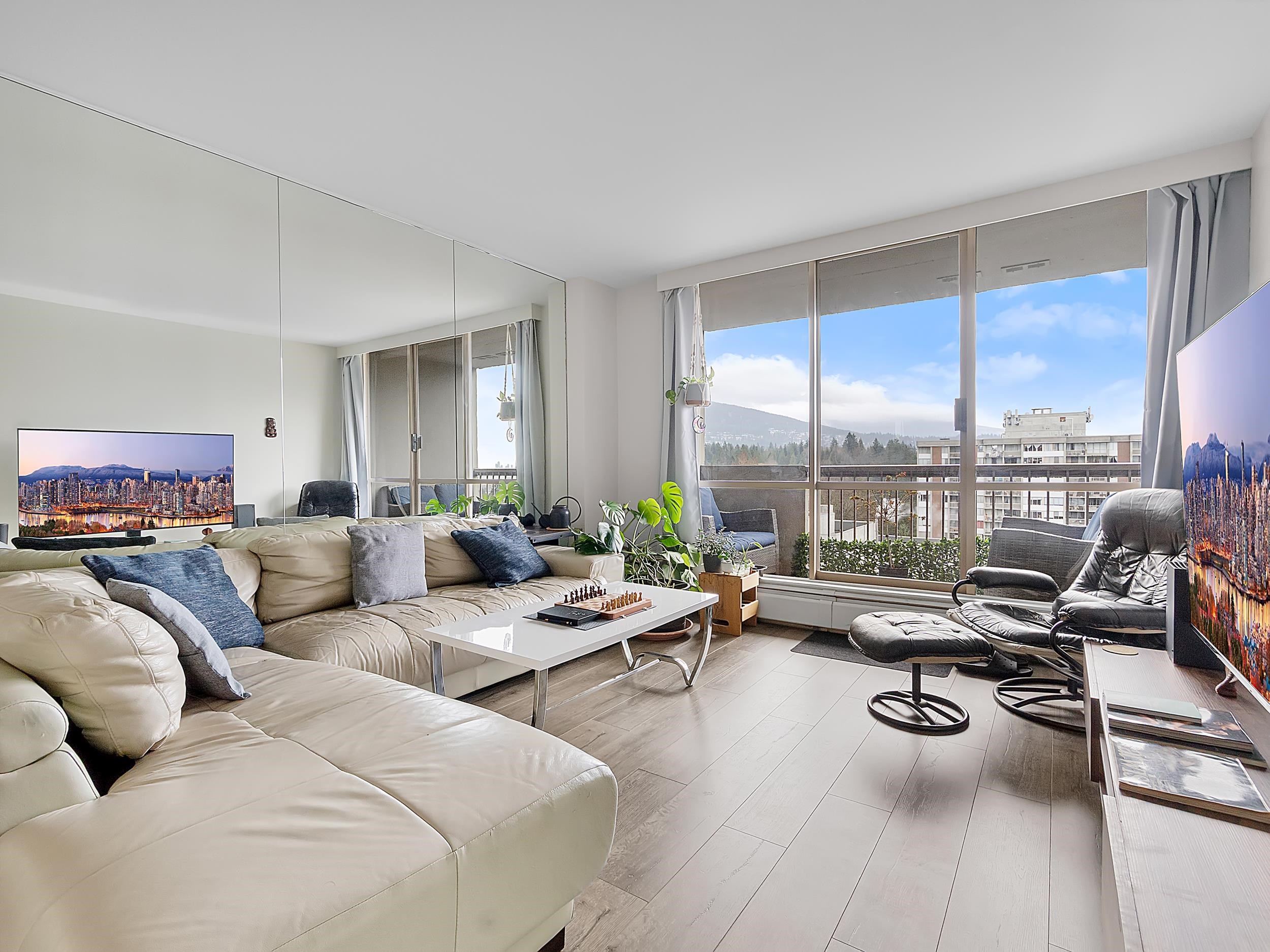 1808 2016 FULLERTON AVENUE, R3128613, BC,