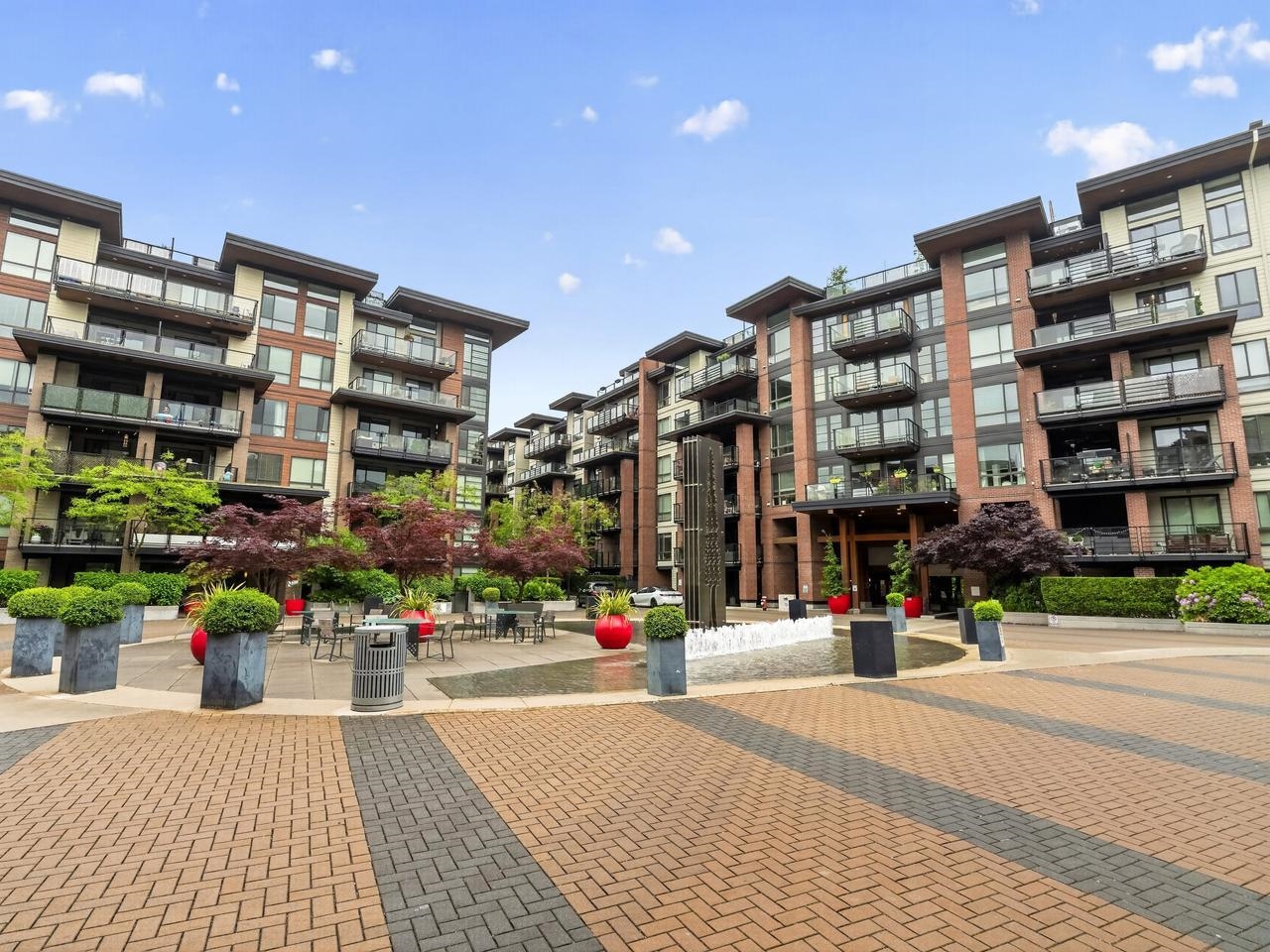 423 723 3RD STREET, R3128783, BC,