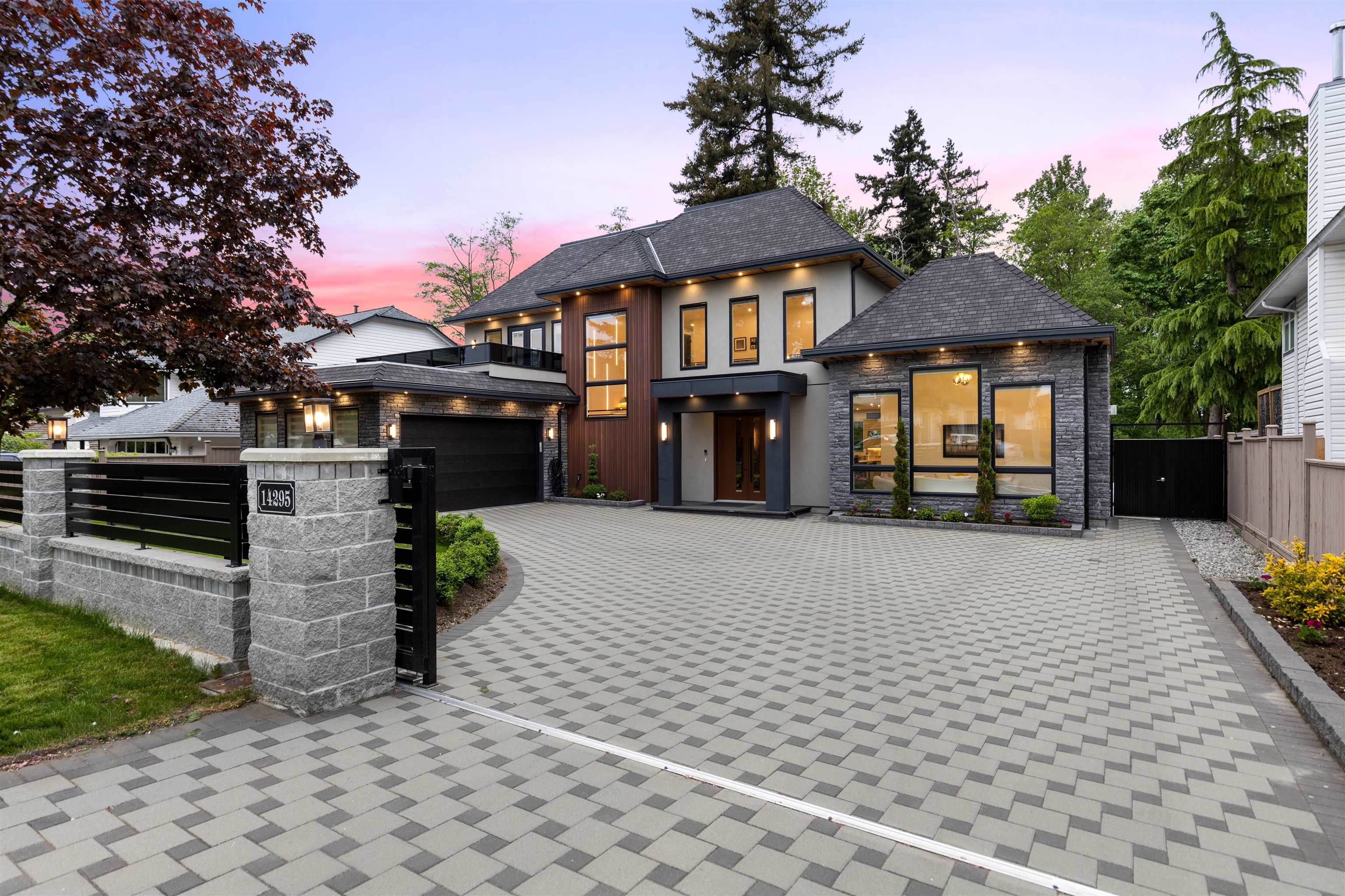 14295 73A AVENUE, Surrey BC V3W 2R9, R3128879, BC,
