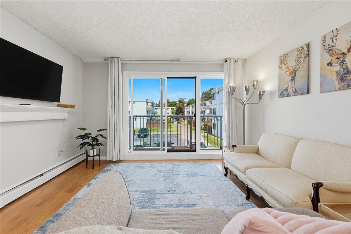 205 7240 LINDSAY ROAD, R3128980, BC,