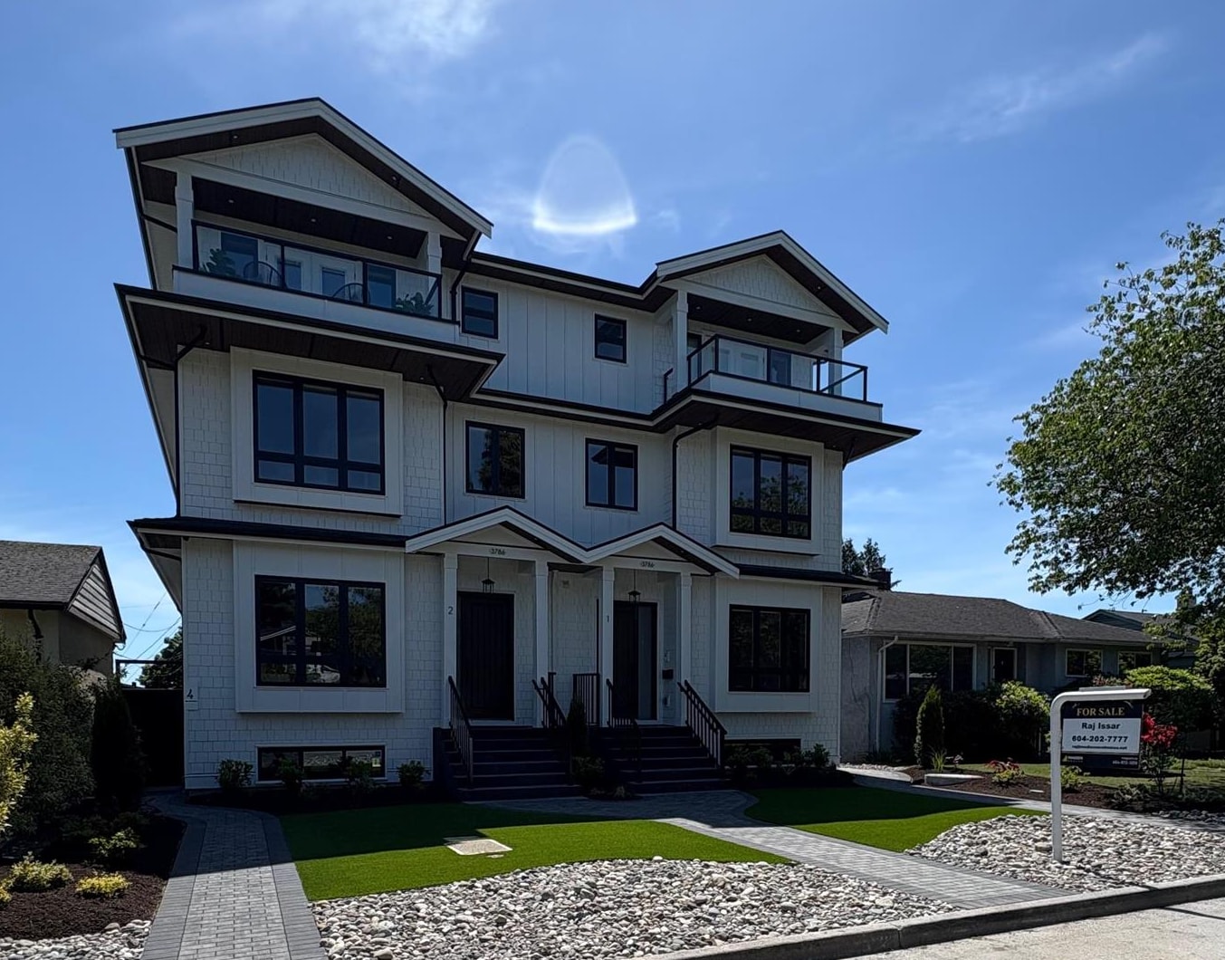 2 3786 PETER STREET, R3129050, BC,