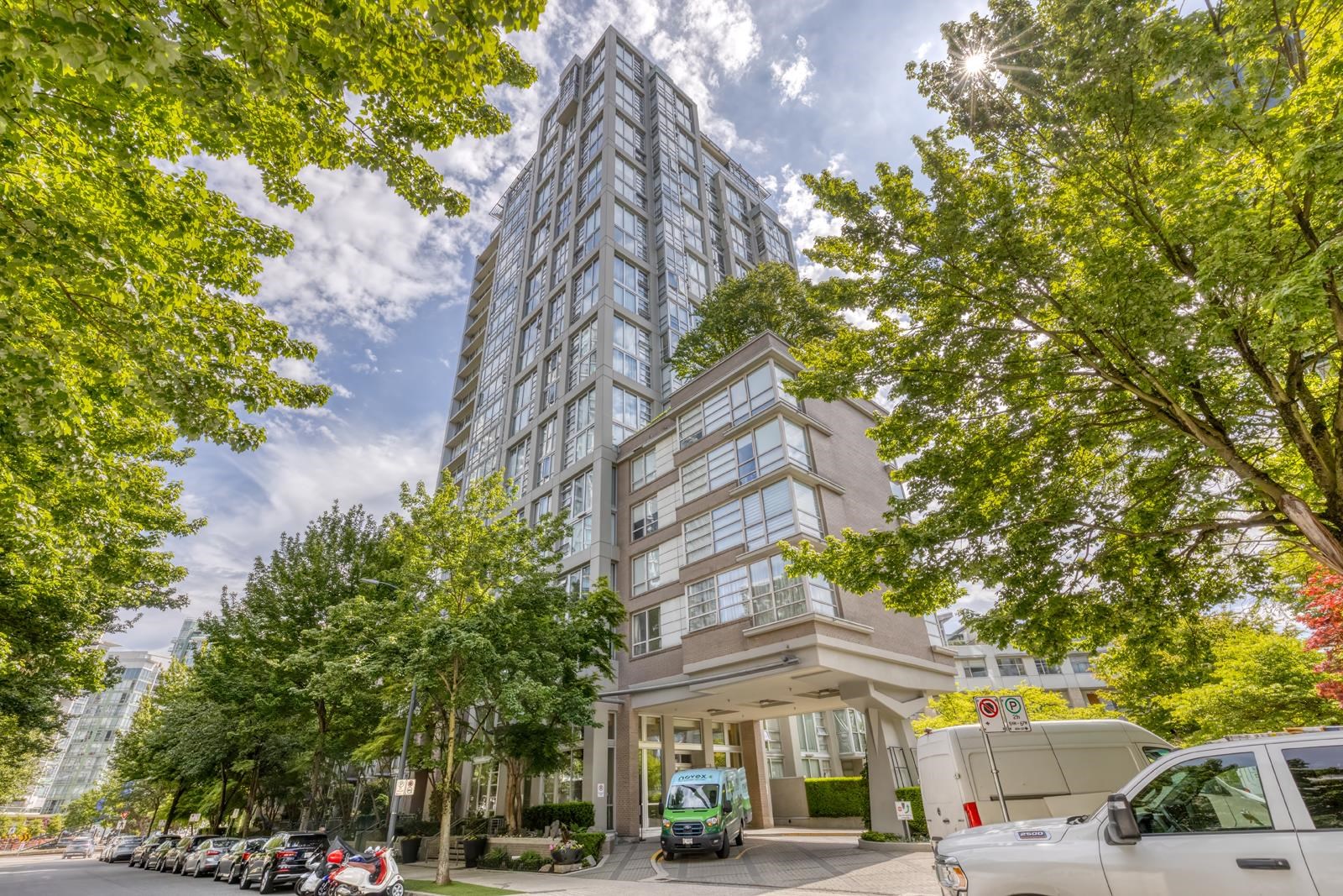 2101 1228 MARINASIDE CRESCENT, R3129428, BC,