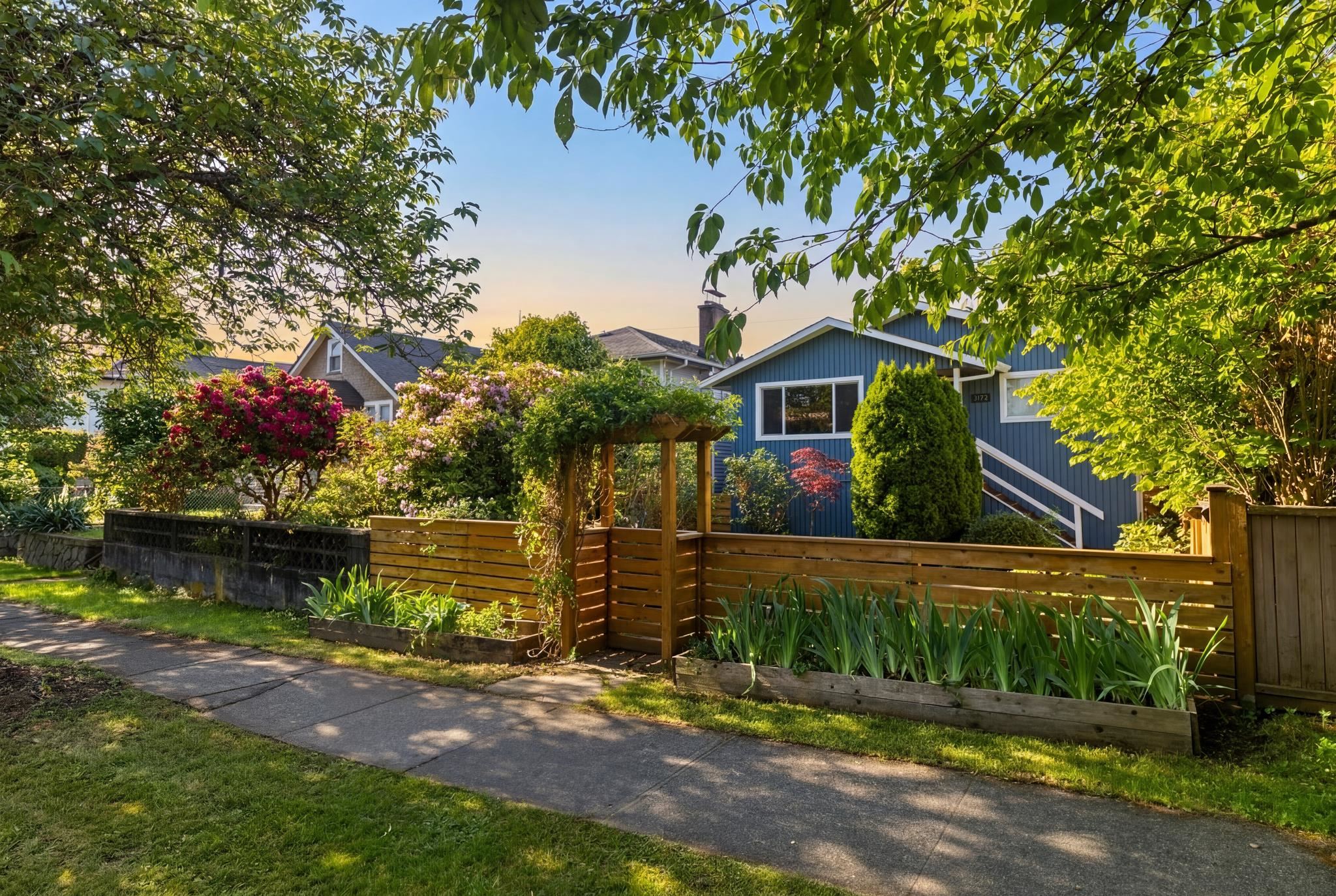 3172 E 2ND AVENUE, Vancouver BC V5M 1G1, R3129494, BC,
